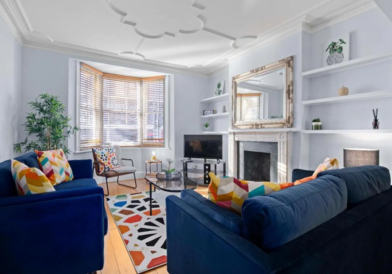 Other in The Townhouse By My Getaways Free Parking