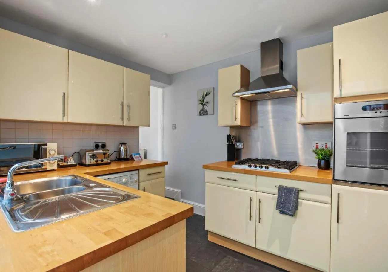 Other in The Townhouse By My Getaways Free Parking