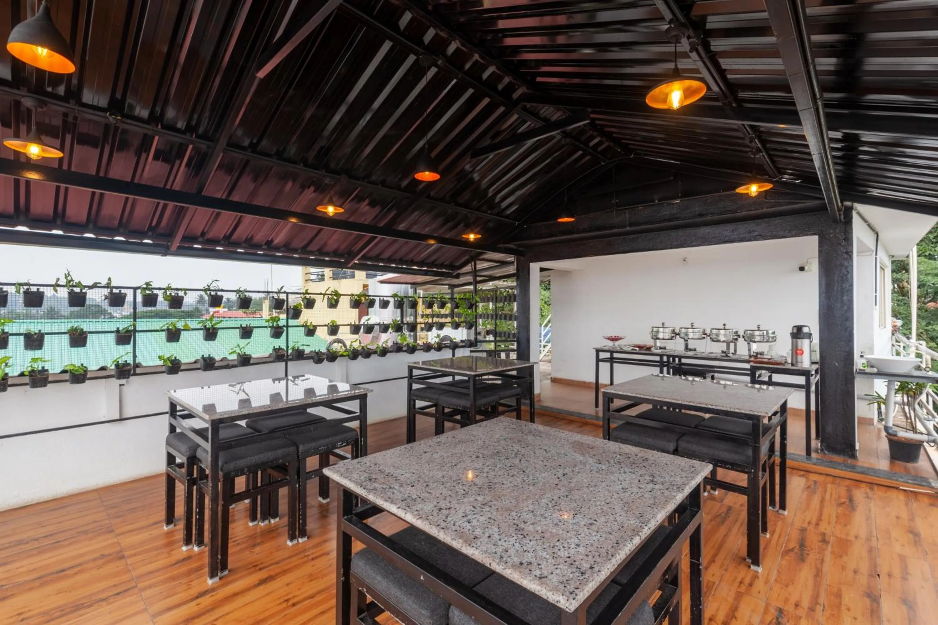 Restaurant/places to eat in Treebo Sans Sarav Kushalnagar