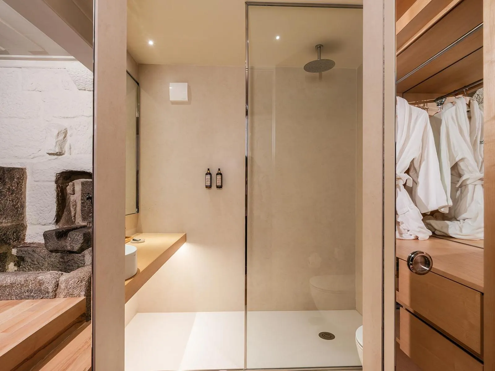 Bathroom in Lavandeira Douro Nature & Wellness