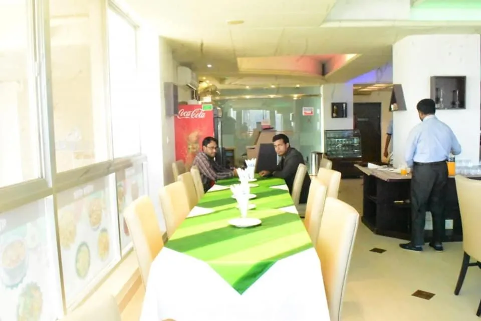 Restaurant/places to eat in Coastal Peace