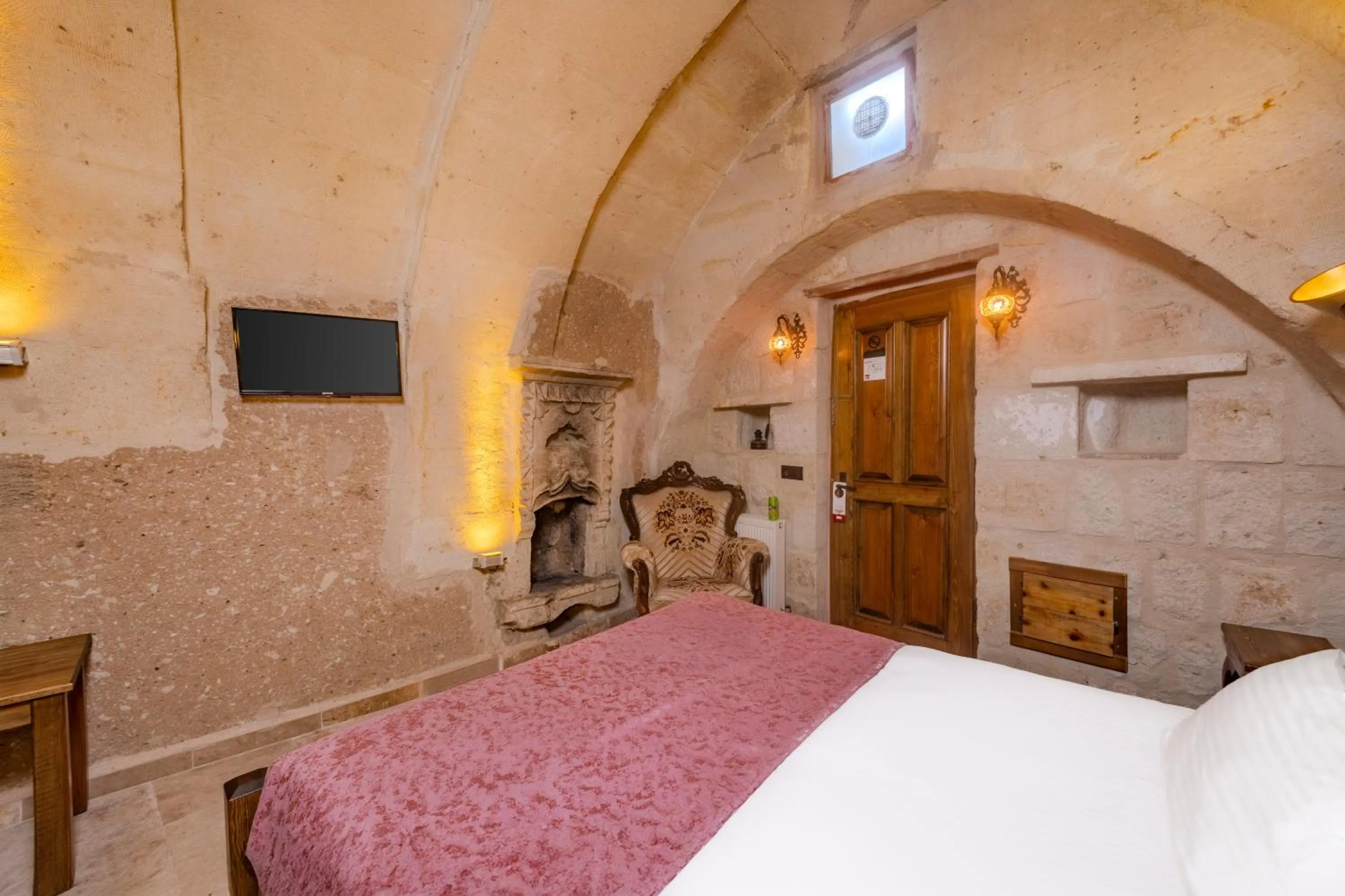 Bed in Zula Cave House