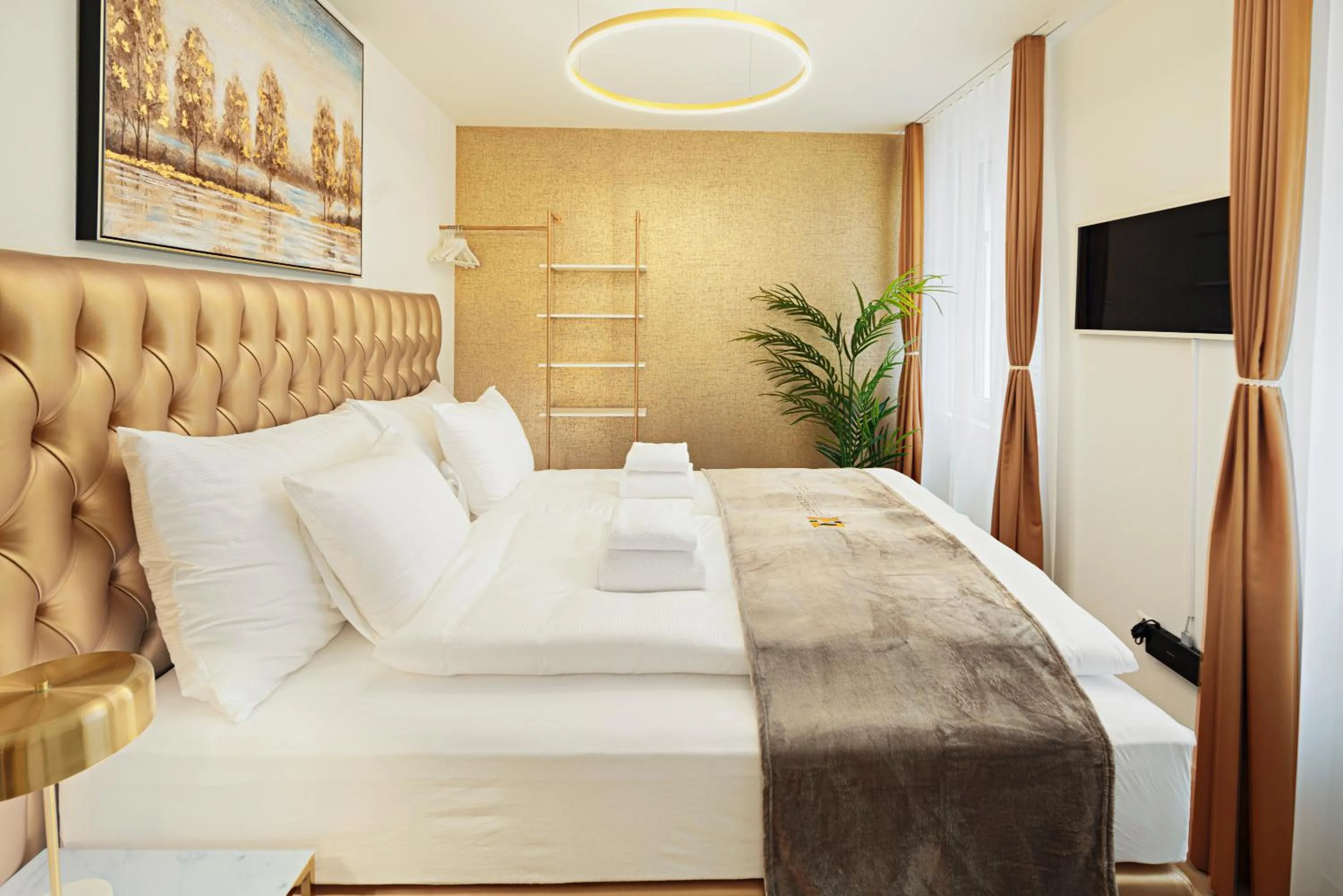 Bed in VISIMO Apartments Mühlensteg St Gallen - Elegant Quiet Central