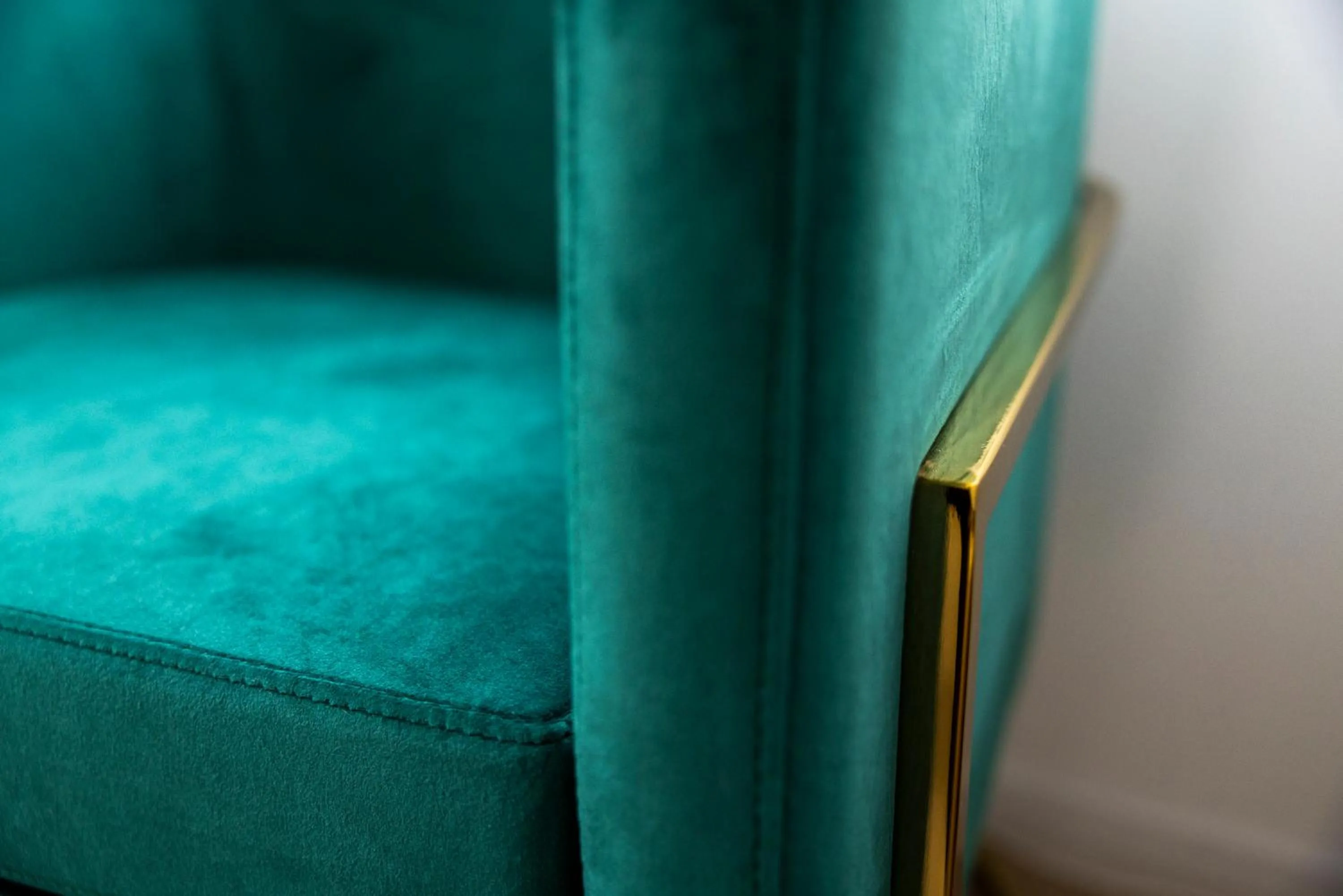 Decorative detail, Bed in VISIMO Apartments Mühlensteg St Gallen - Elegant Quiet Central