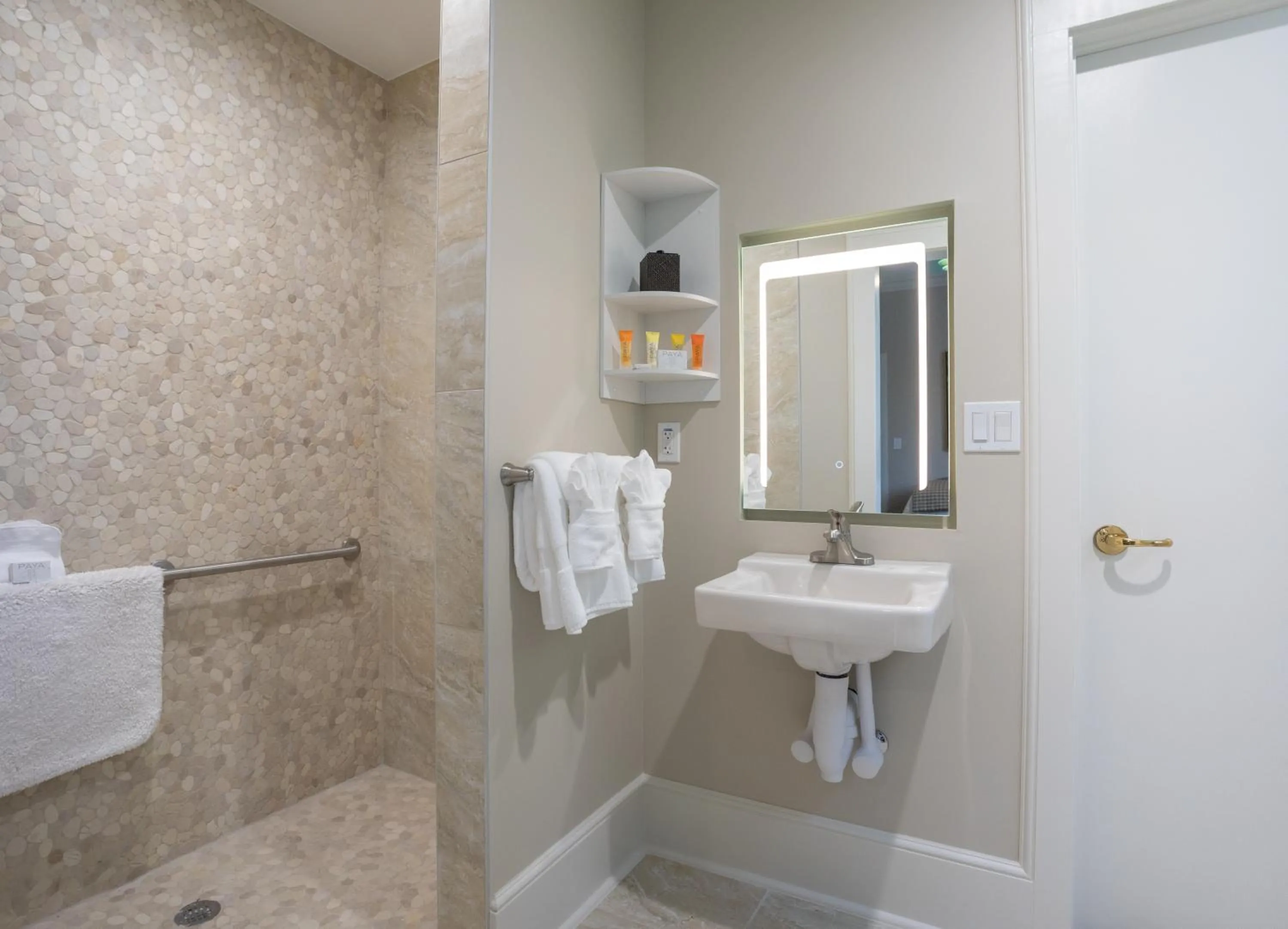 Bathroom in Shangri-La Springs