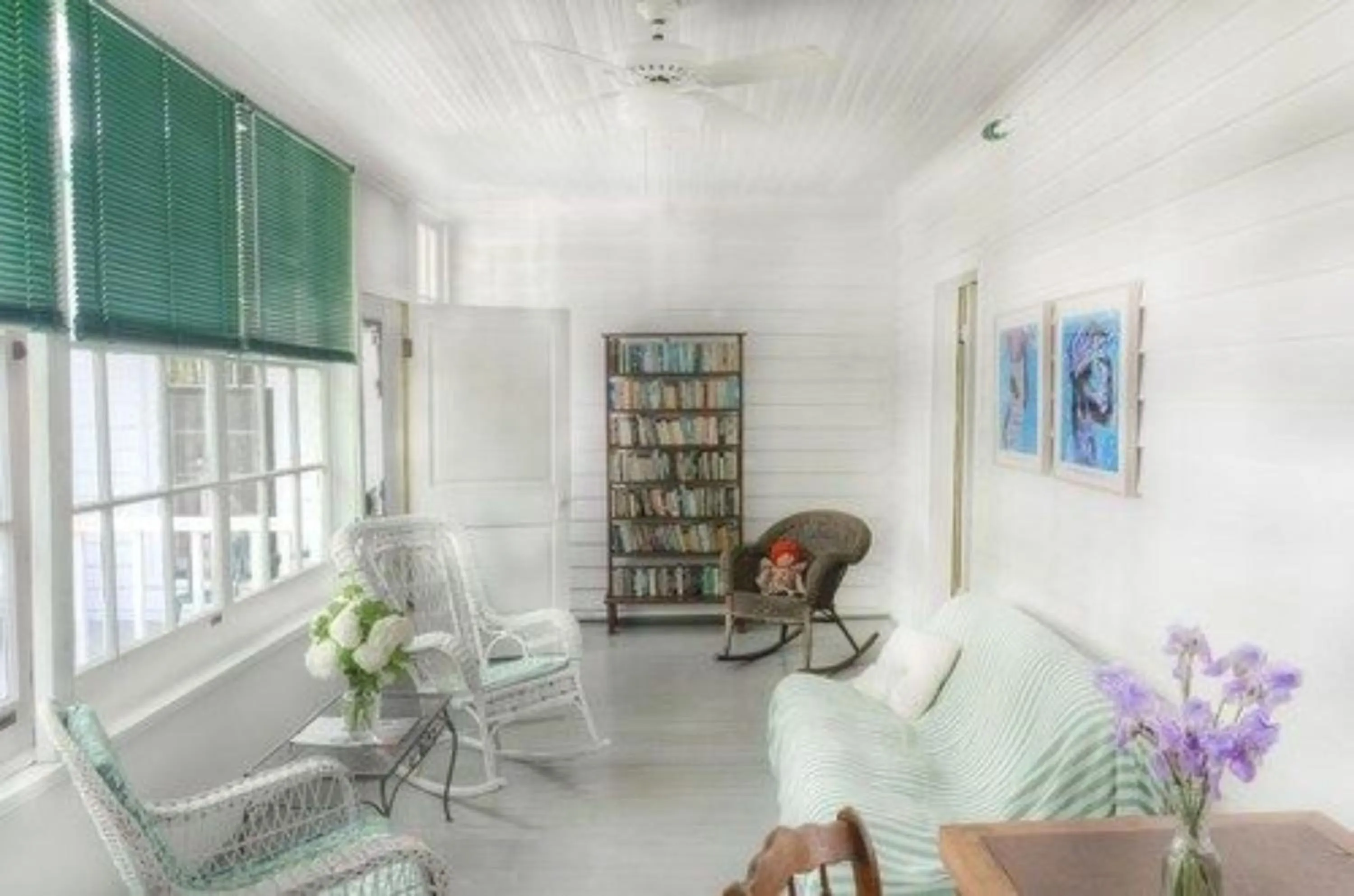 Living room in Oak Grove Bed and Breakfast