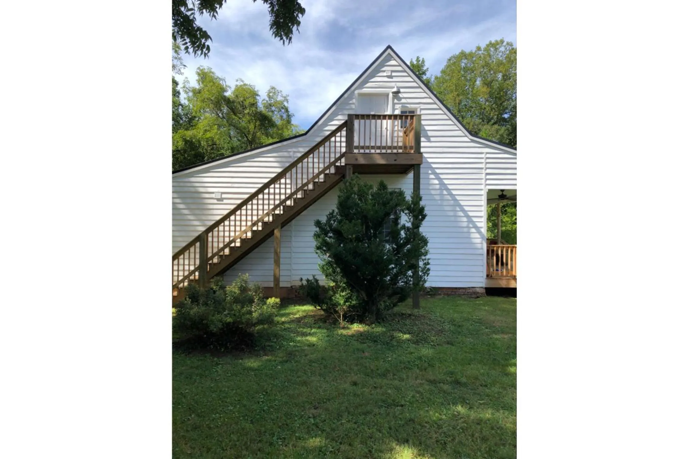 Property building in Oak Grove Bed and Breakfast