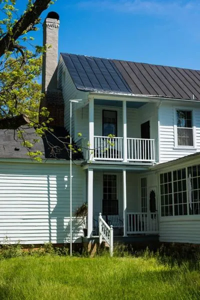 Property building in Oak Grove Bed and Breakfast