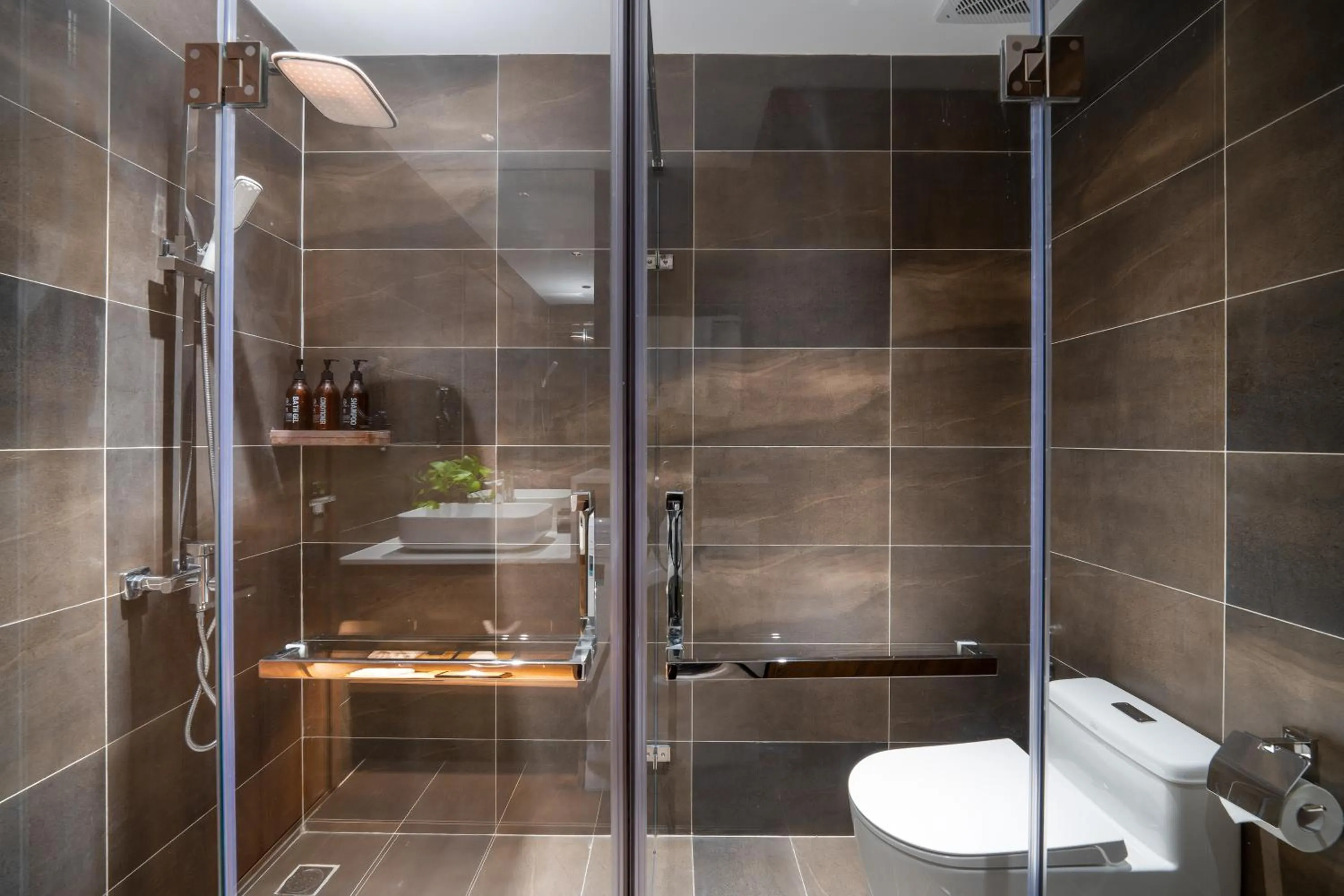 Bathroom in The Dream Suite