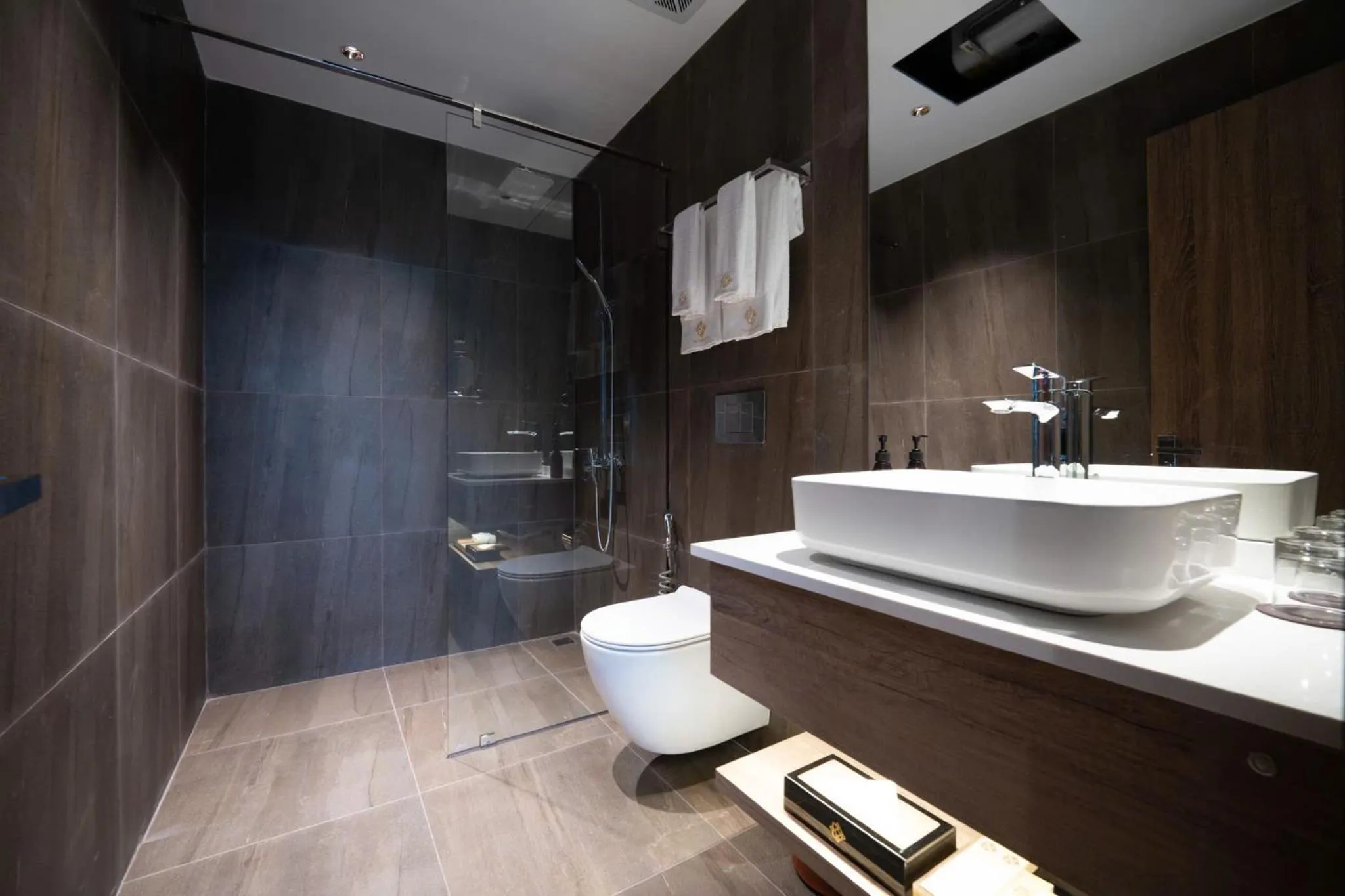 Shower in The Dream Suite