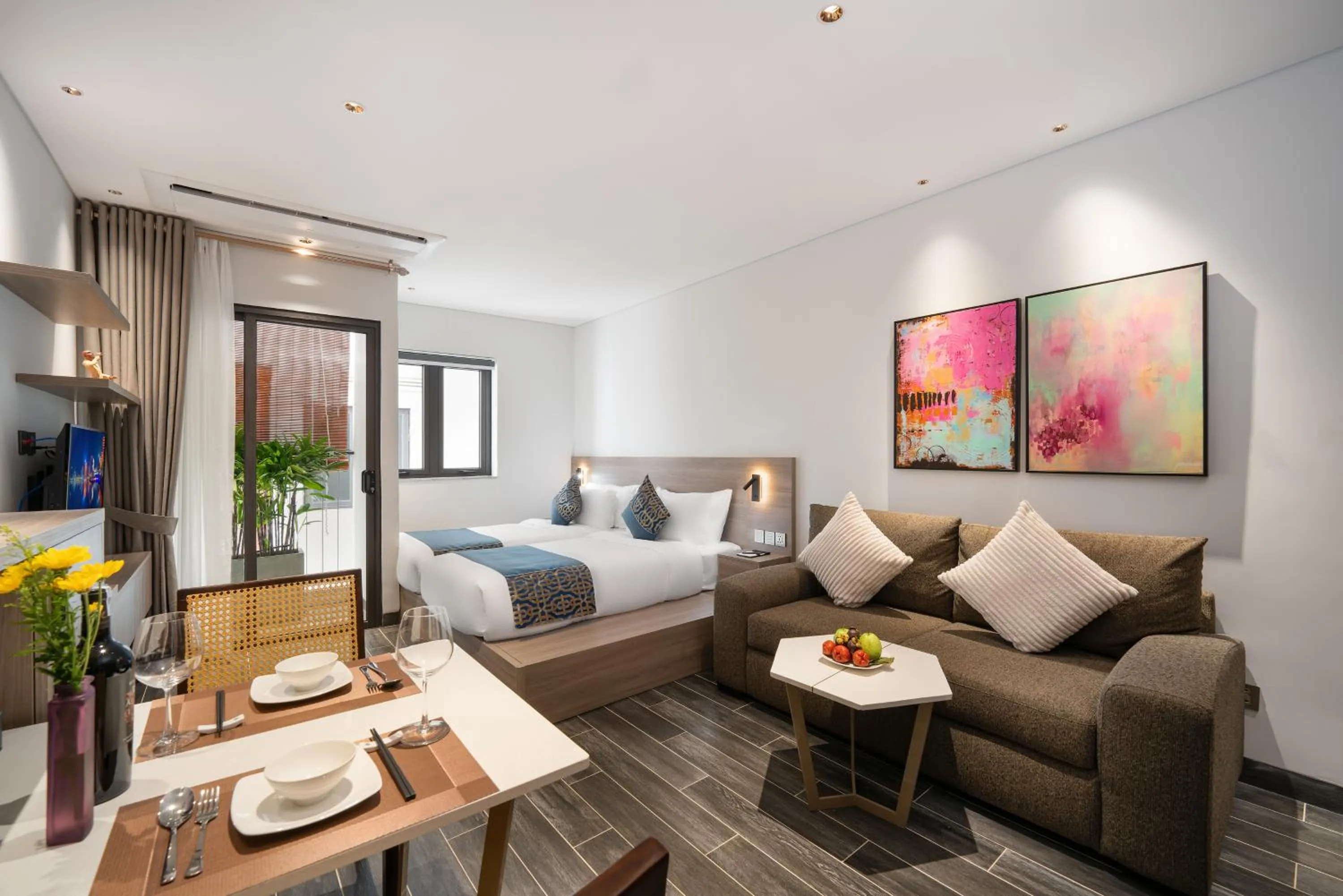 Living room, Bed in The Dream Suite