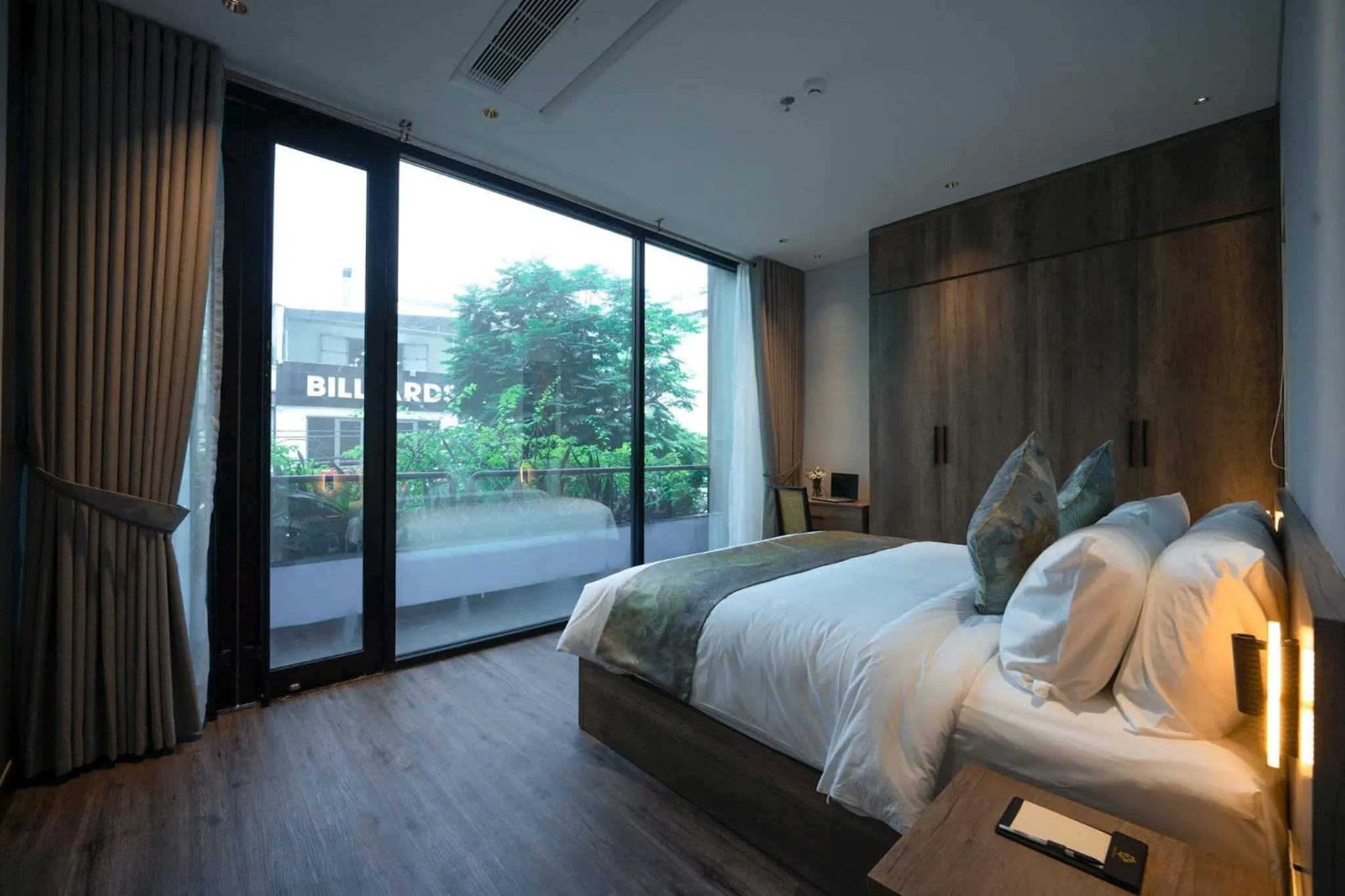 Bed in The Dream Suite