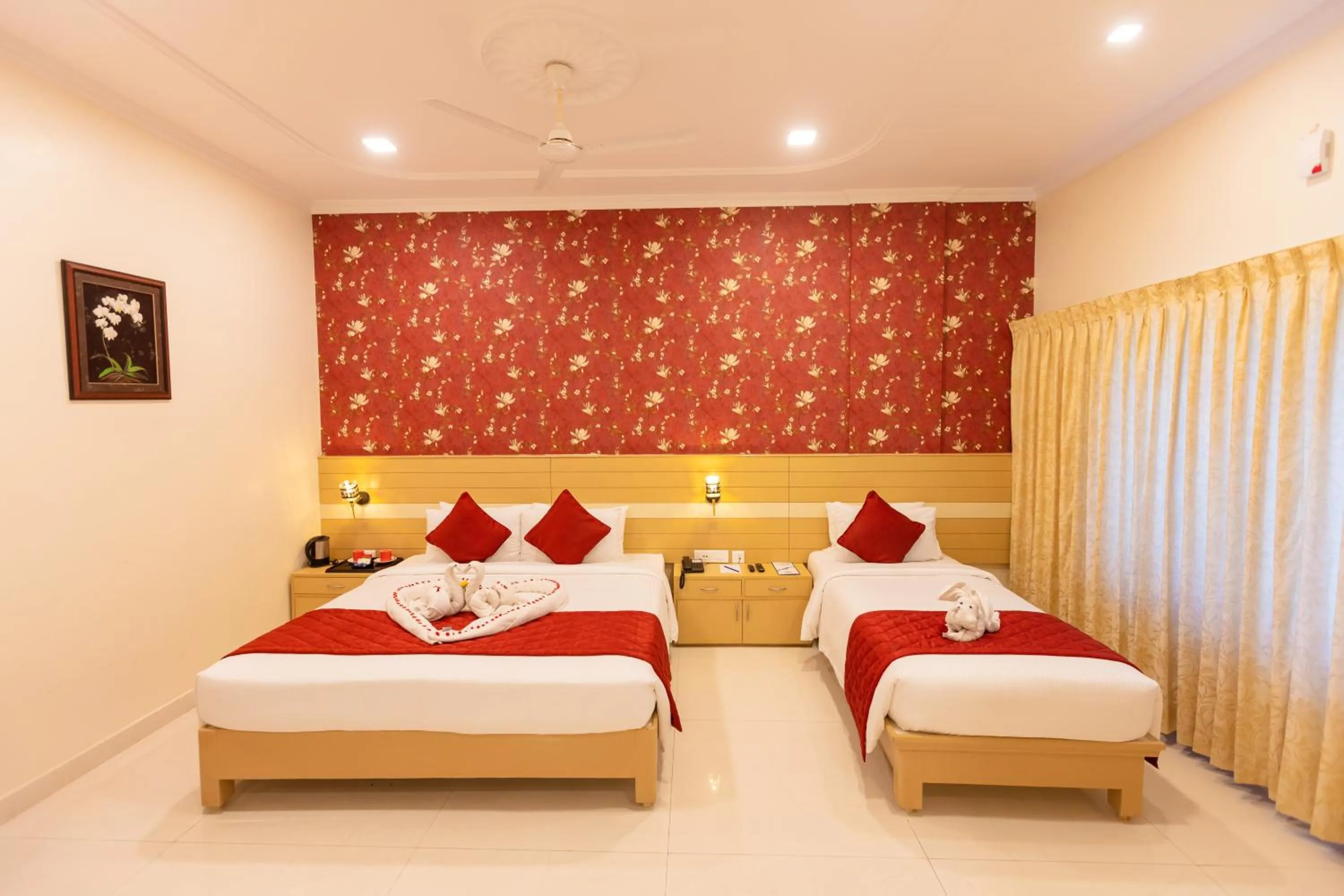 Bed in Hotel DSF Grand Plaza