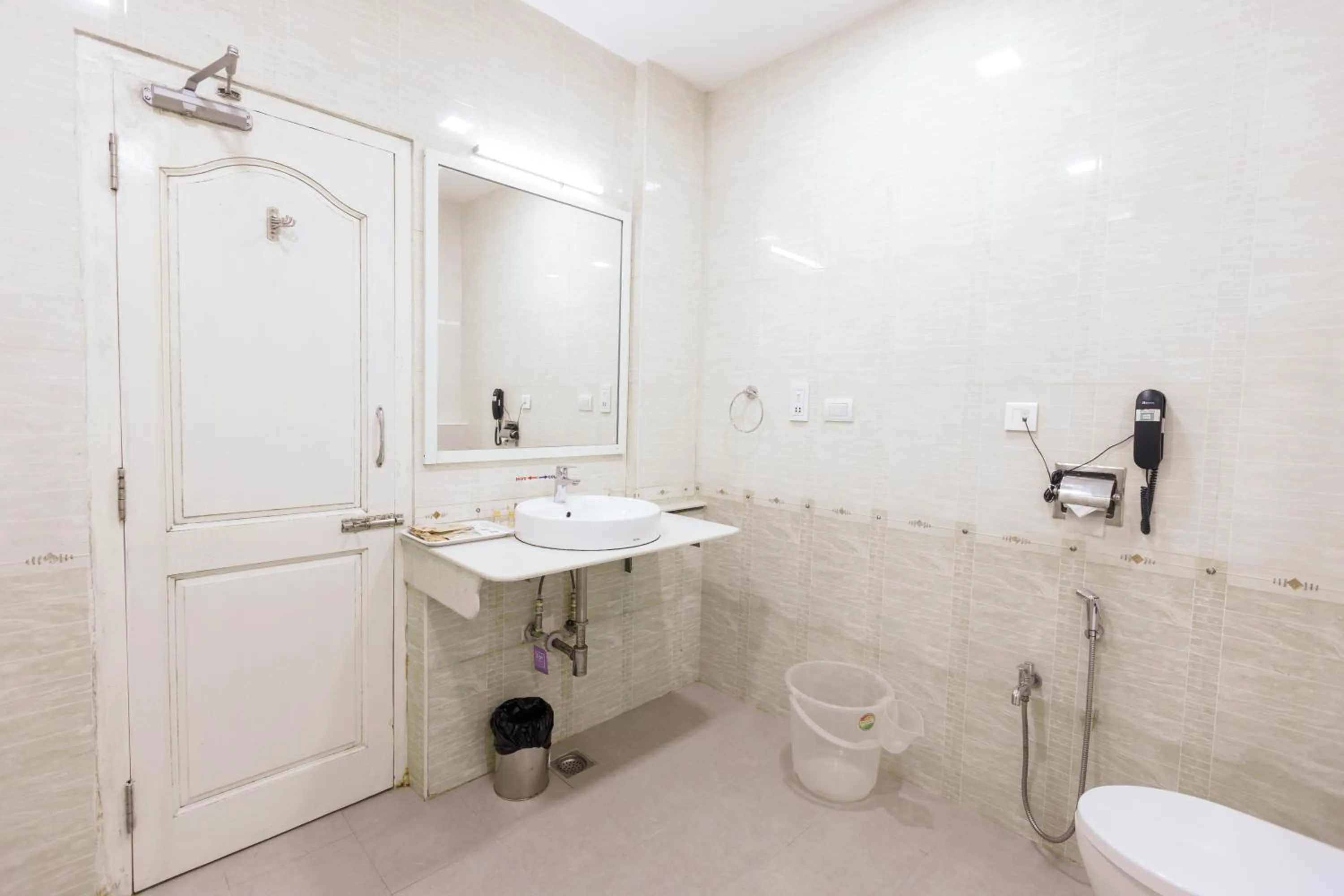 Hotel DSF Grand Plaza