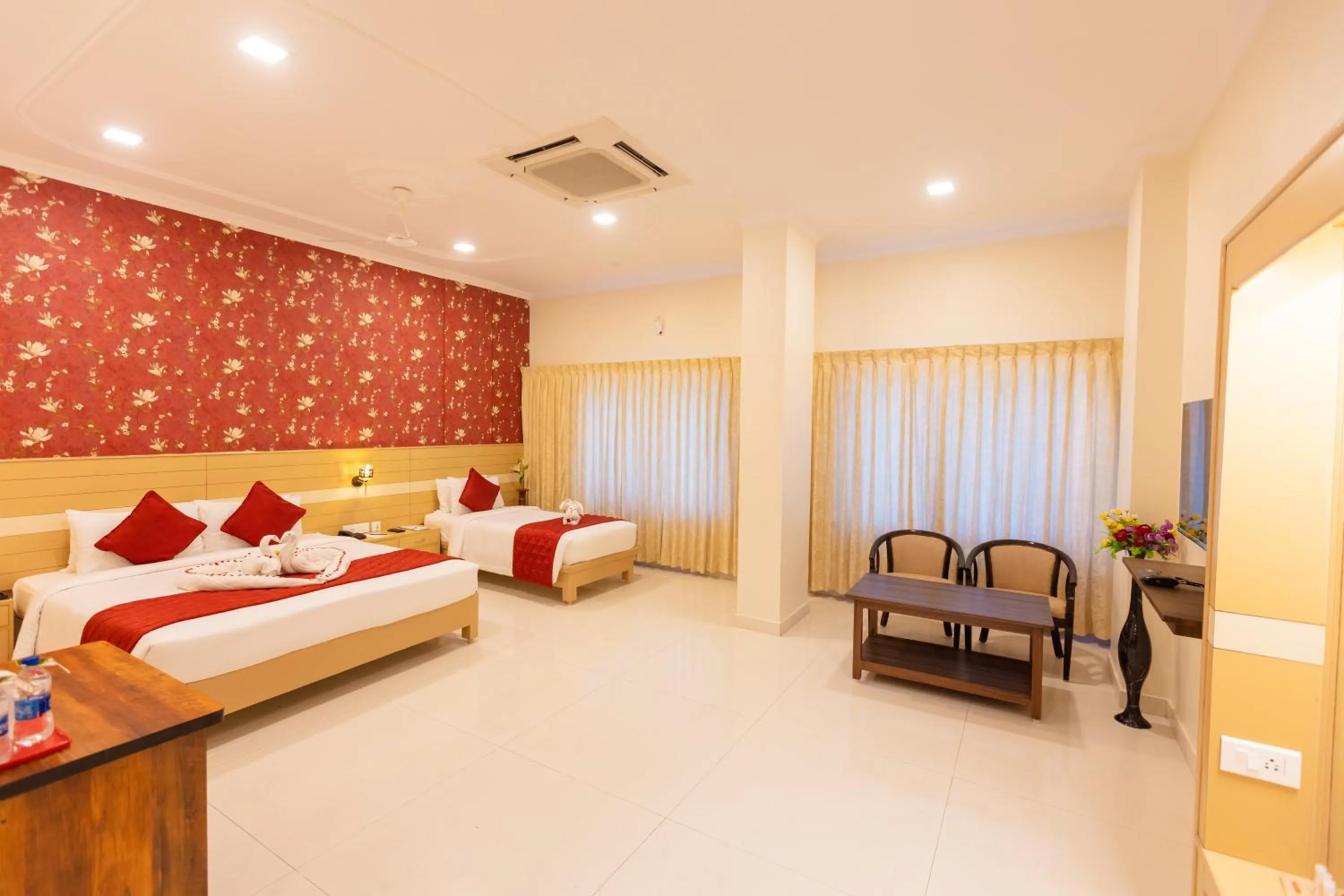 Bed in Hotel DSF Grand Plaza