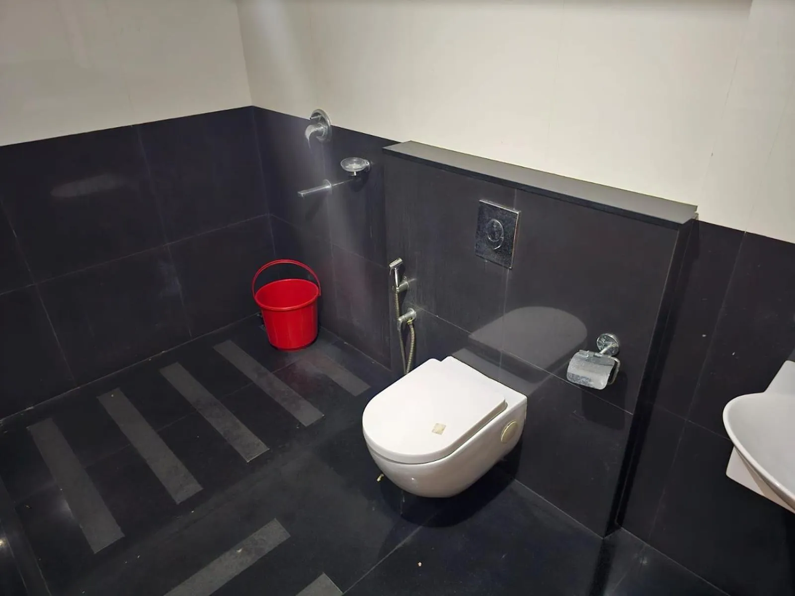 Toilet in Baywatch Beach Homes