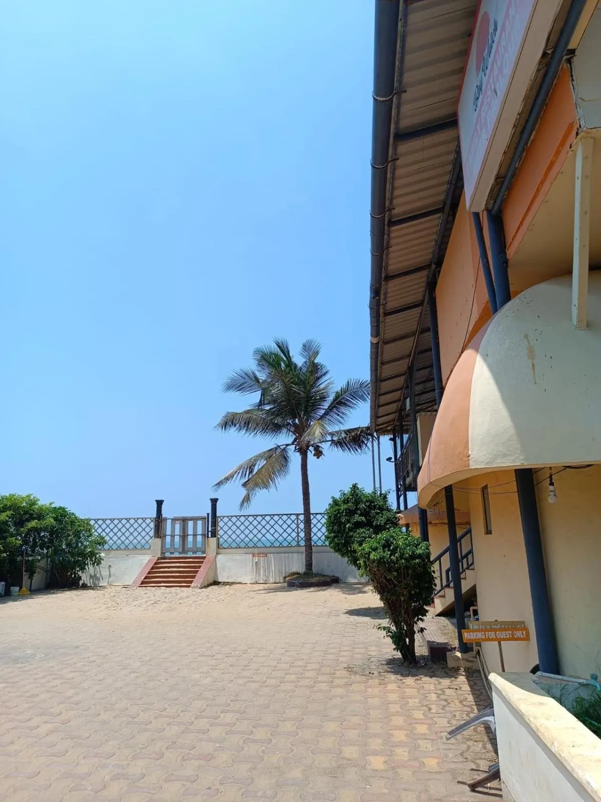 Property building in Baywatch Beach Homes