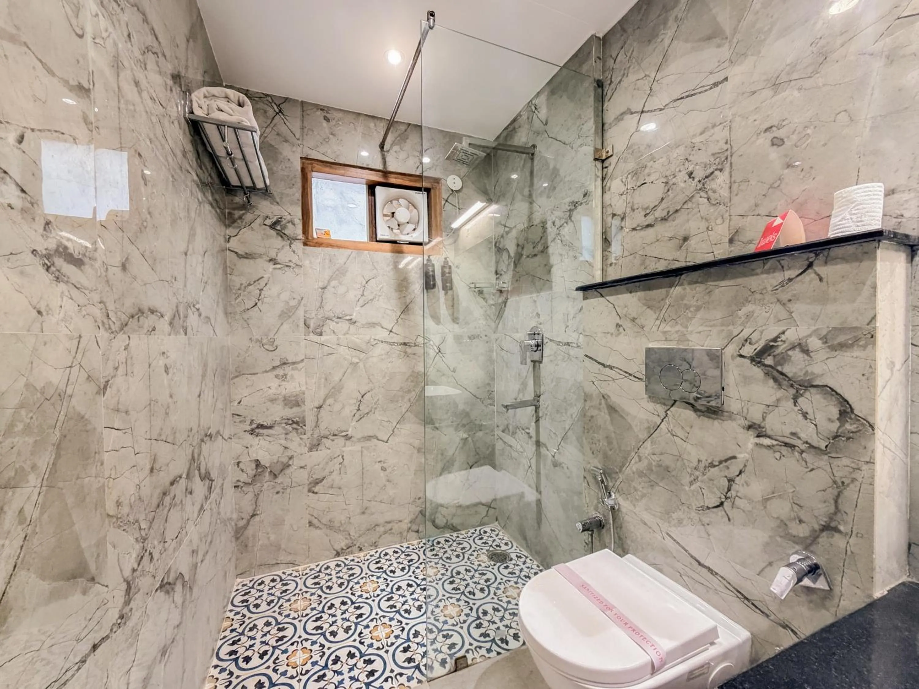 Shower in Zip By Spree Hotels Grand Legacy Prime