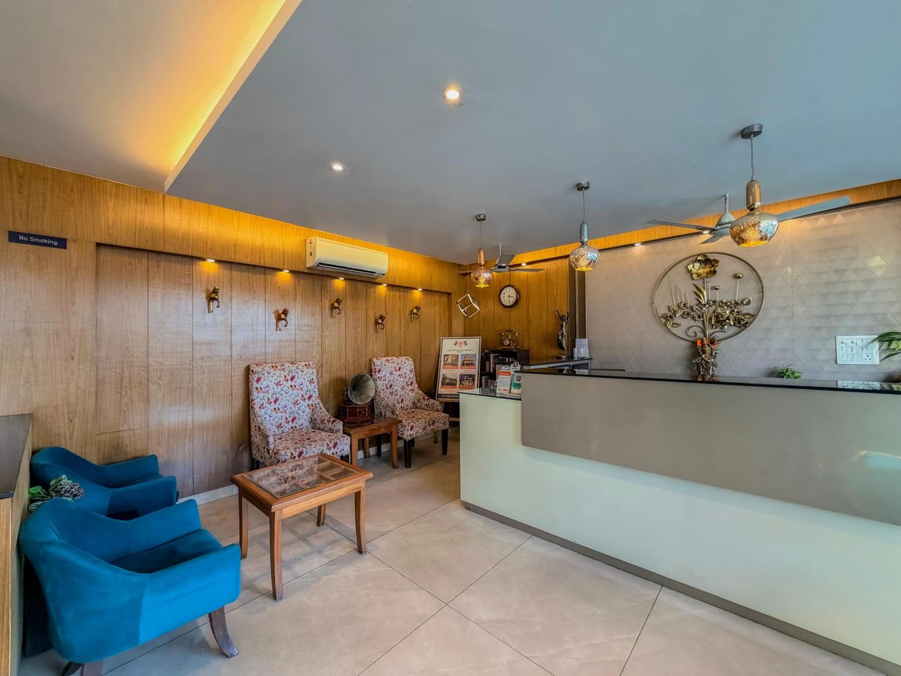 Lobby or reception in Zip By Spree Hotels Grand Legacy Prime