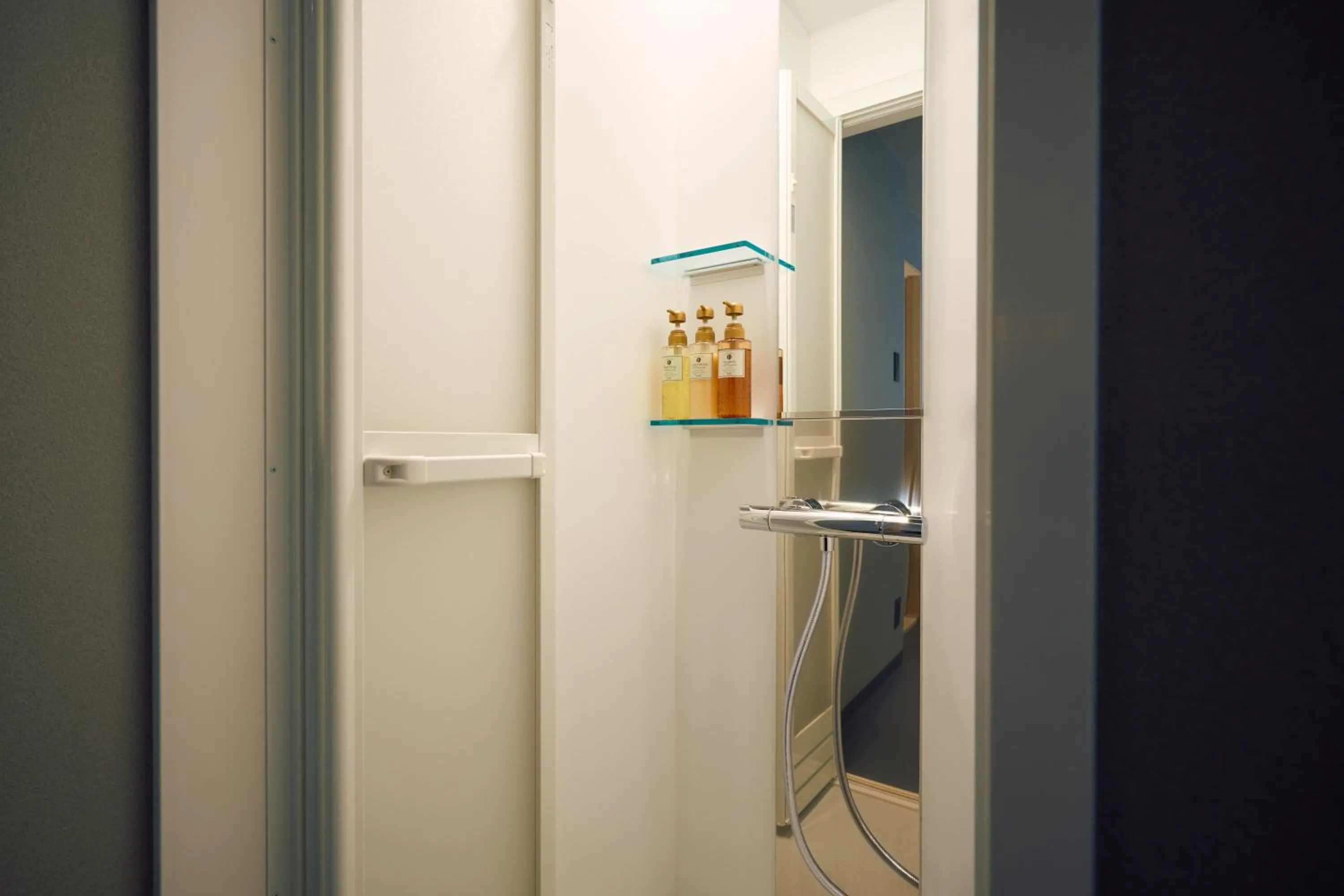 KONJAKUSO Osaka Tempozan "IKESU" Projection M apping SPA "TAKADORO" Wheel View