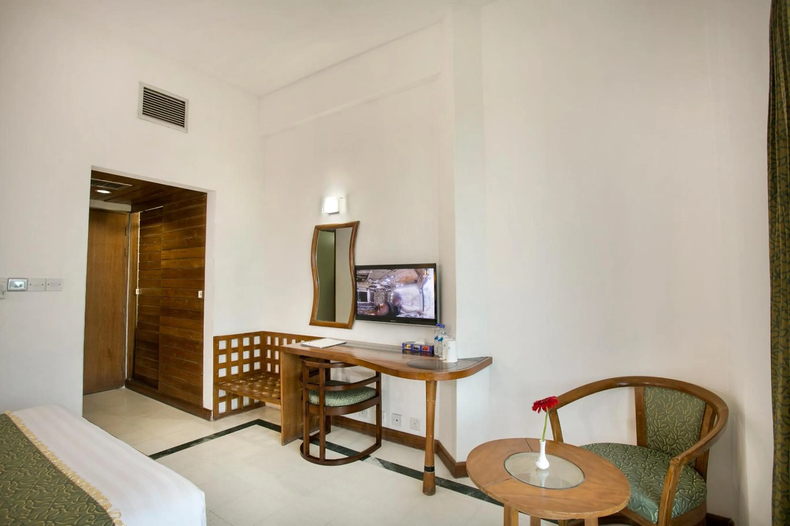 TV and multimedia in Seagull Hotel Ltd