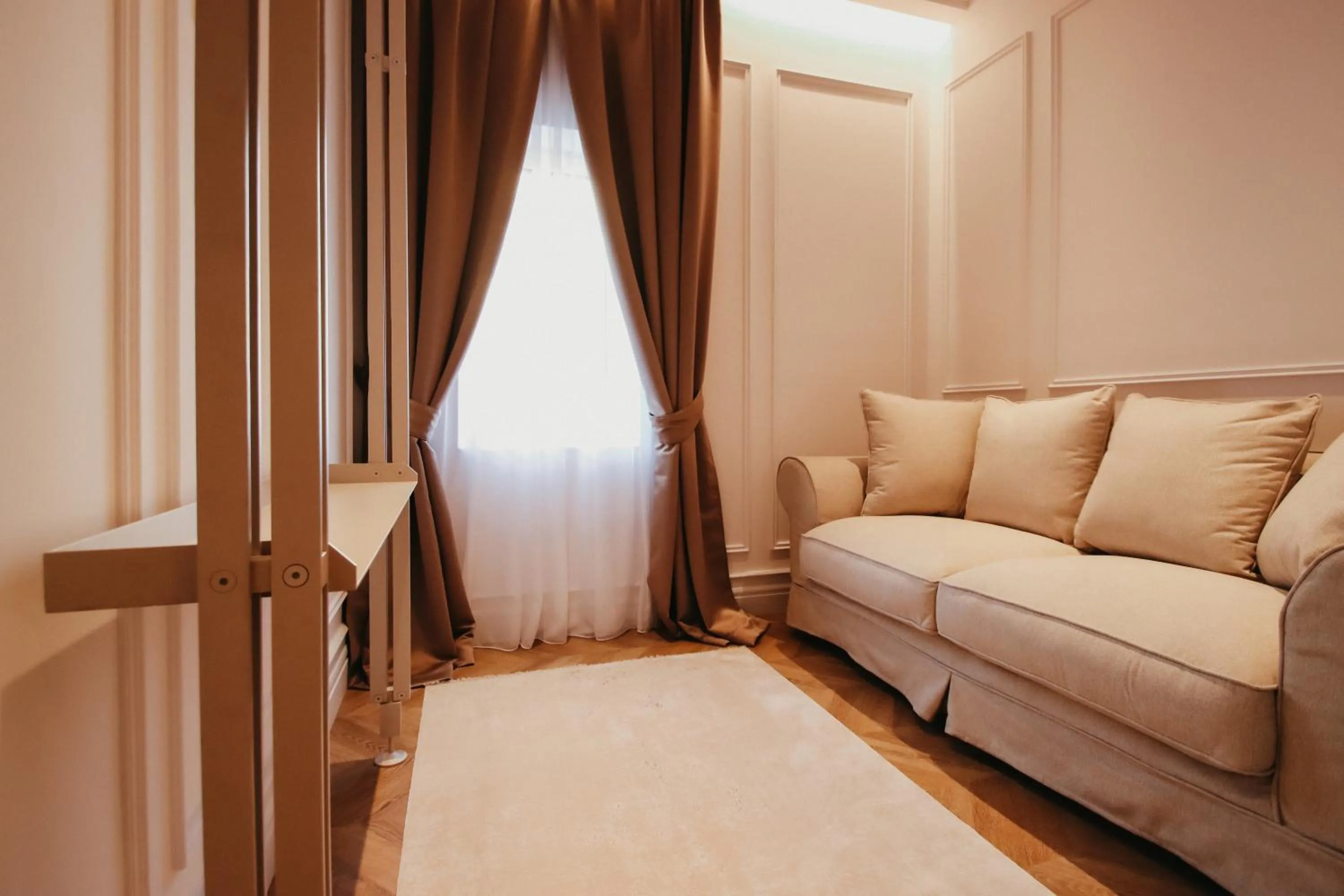 Living room, Bed in The Crown Boutique Hotel & SPA