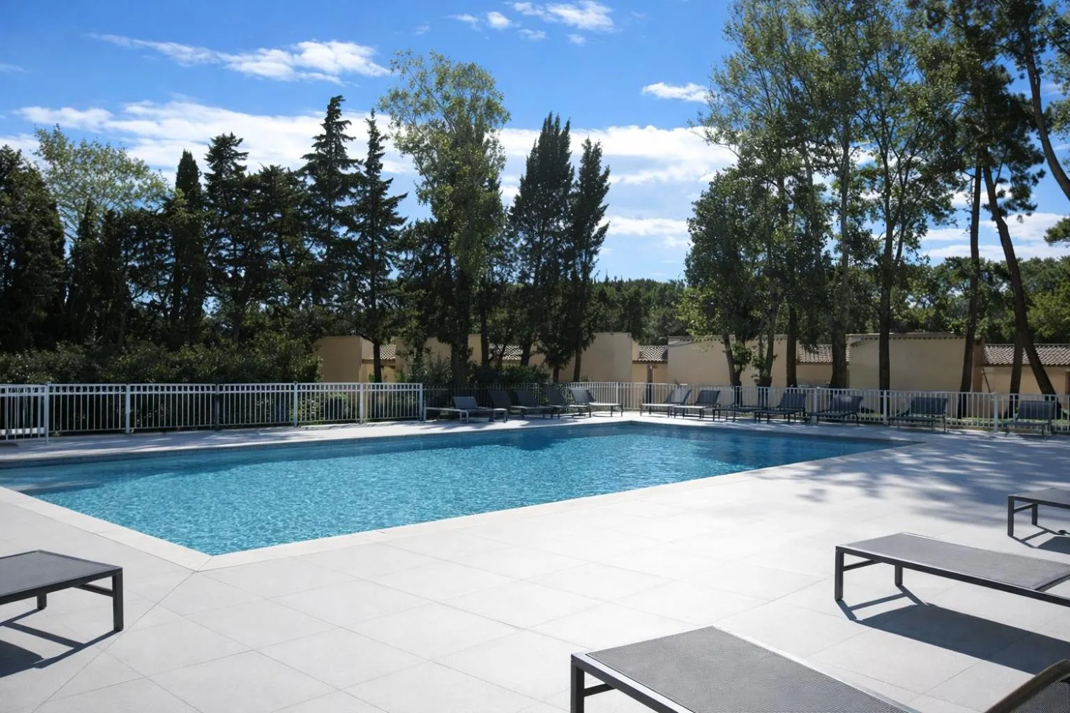 Swimming pool in Bastidon Provençal - Patio privé, Piscine - Charme