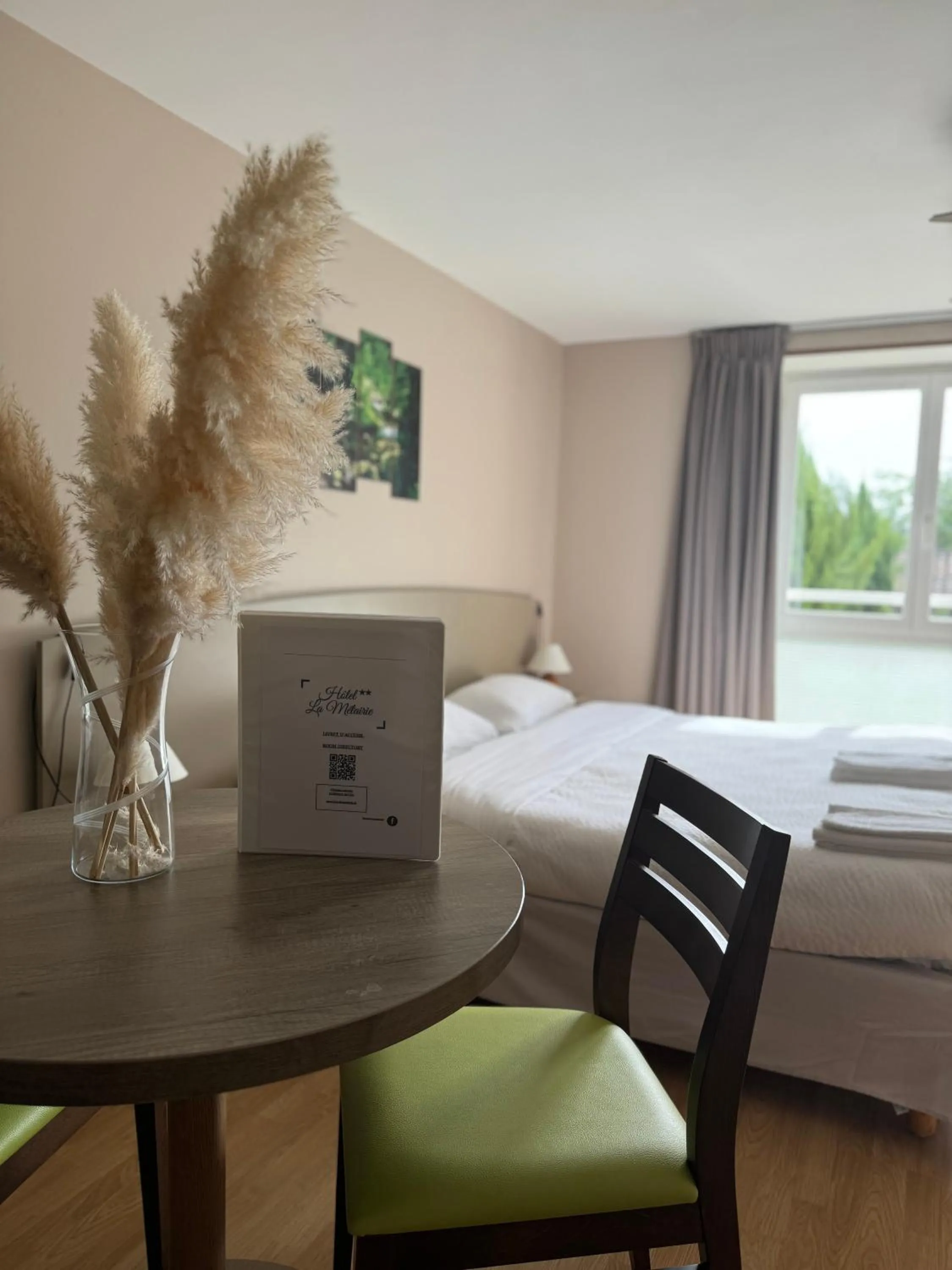 Bed in Contact Hôtel La Métairie