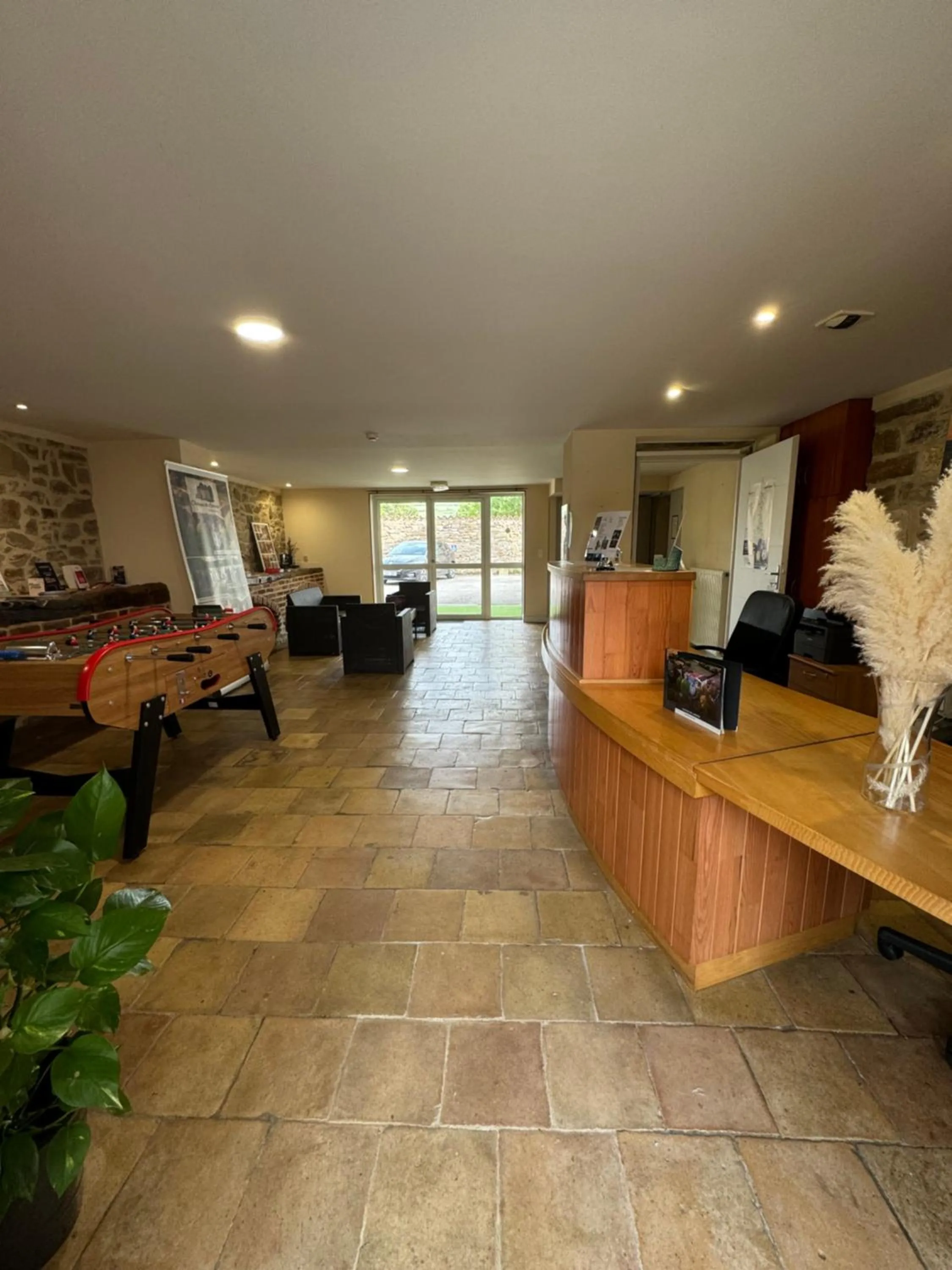 Lobby or reception in Contact Hôtel La Métairie