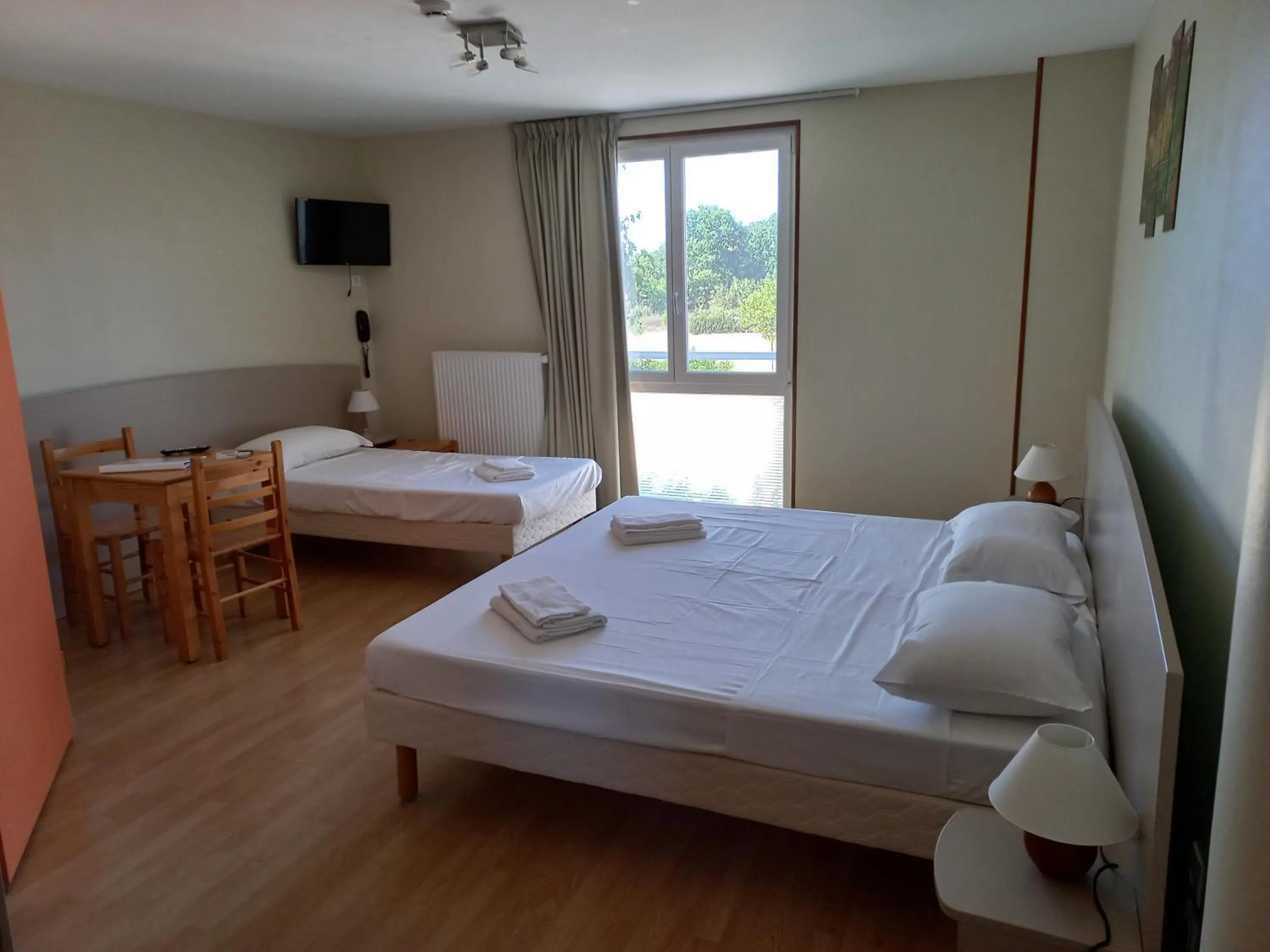 Bed in Contact Hôtel La Métairie