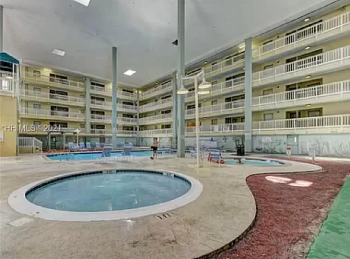 Swimming pool in The Rustic Anchor