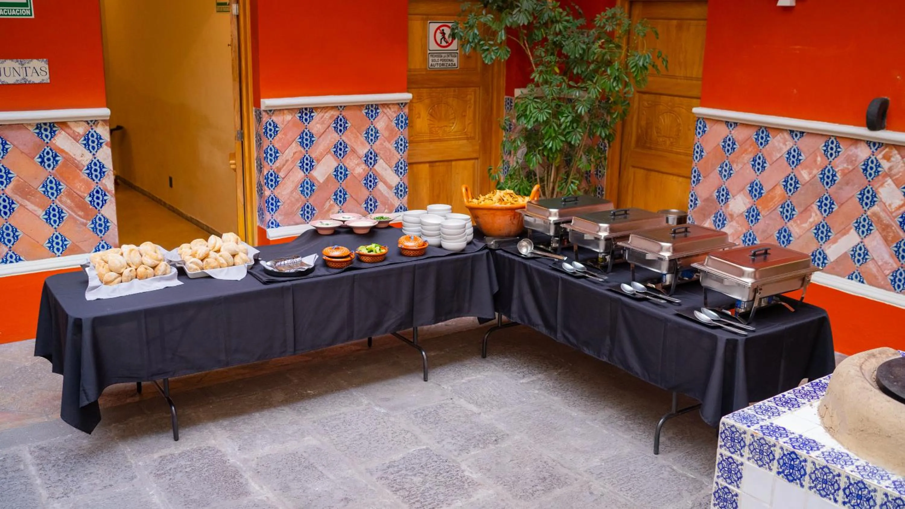 Restaurant/places to eat in Casa Azulai Puebla Hotel Boutique
