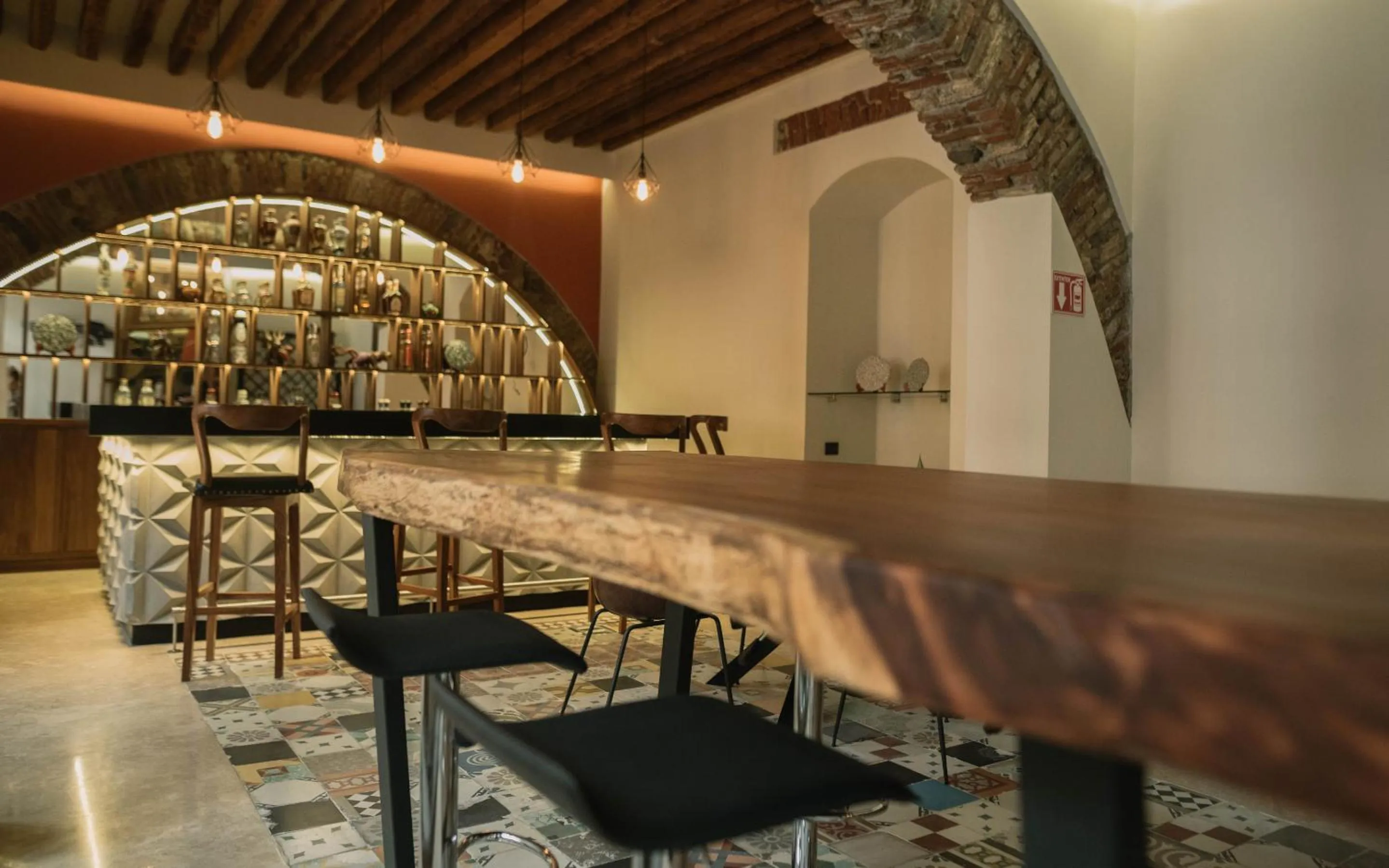 Lounge or bar in Casa Azulai Puebla Hotel Boutique