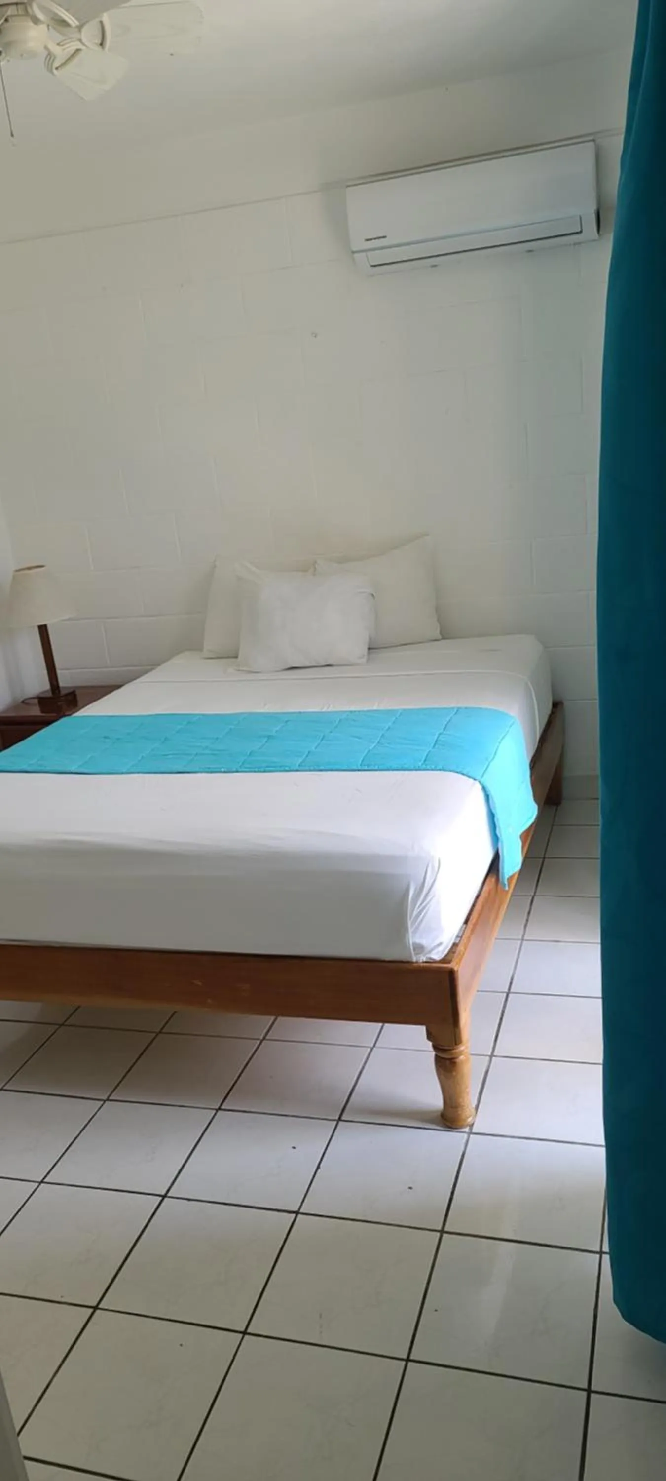 Bed in Fisherman's Point