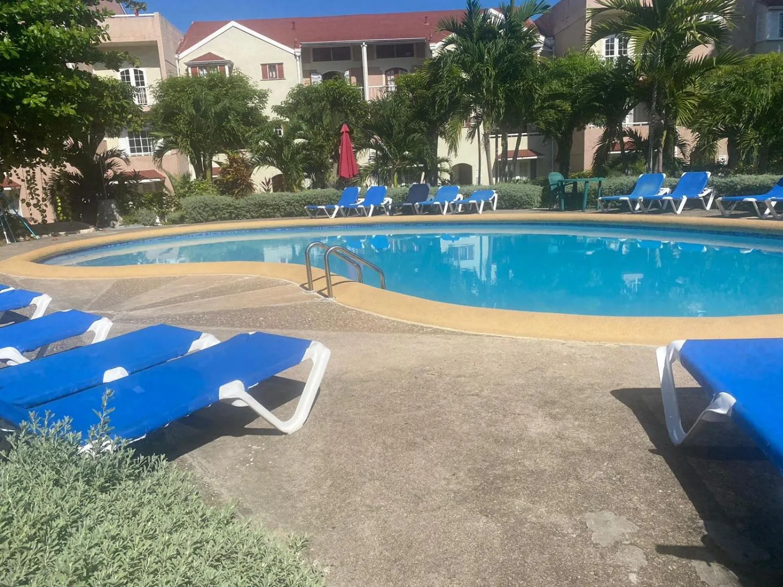 Pool view, Swimming Pool in Fisherman's Point