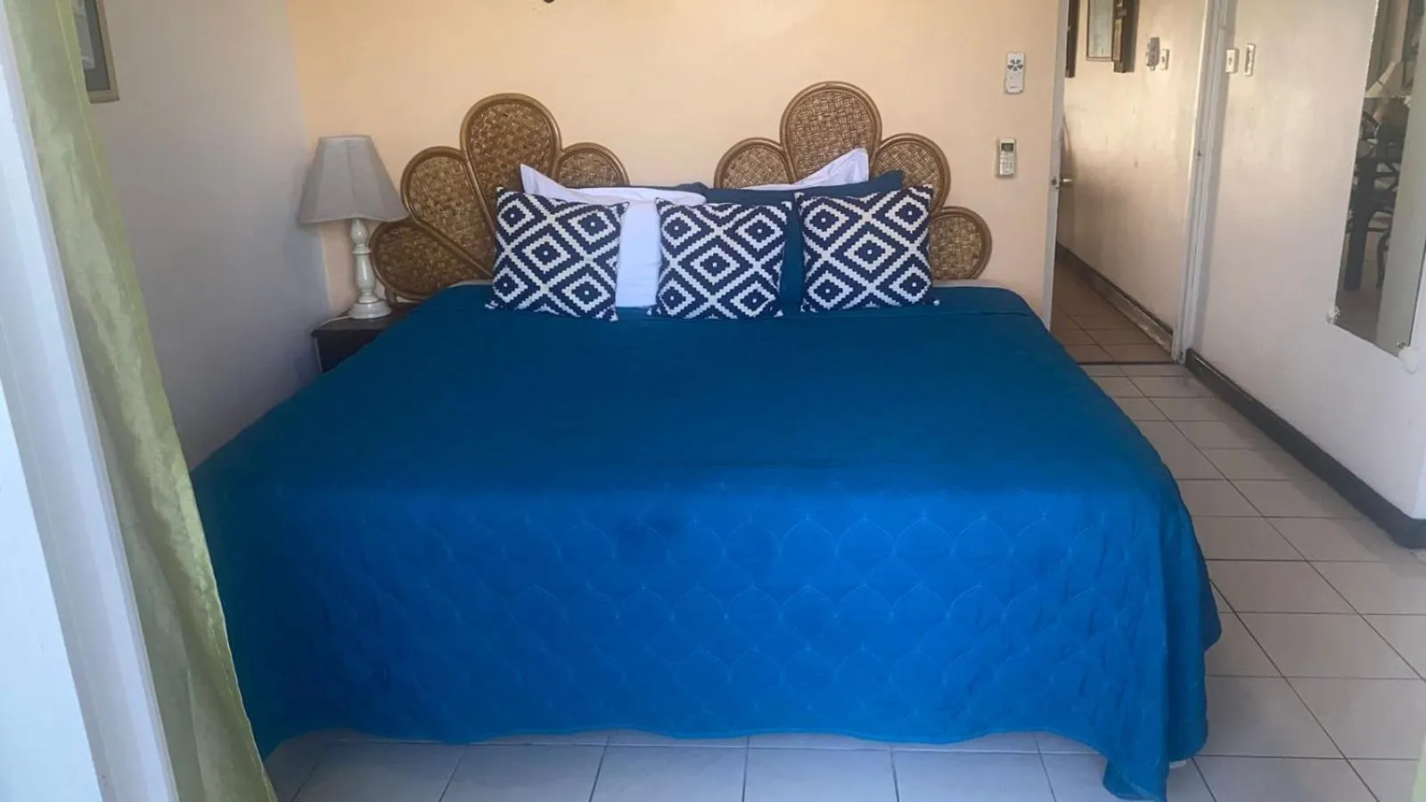 Bed in Fisherman's Point