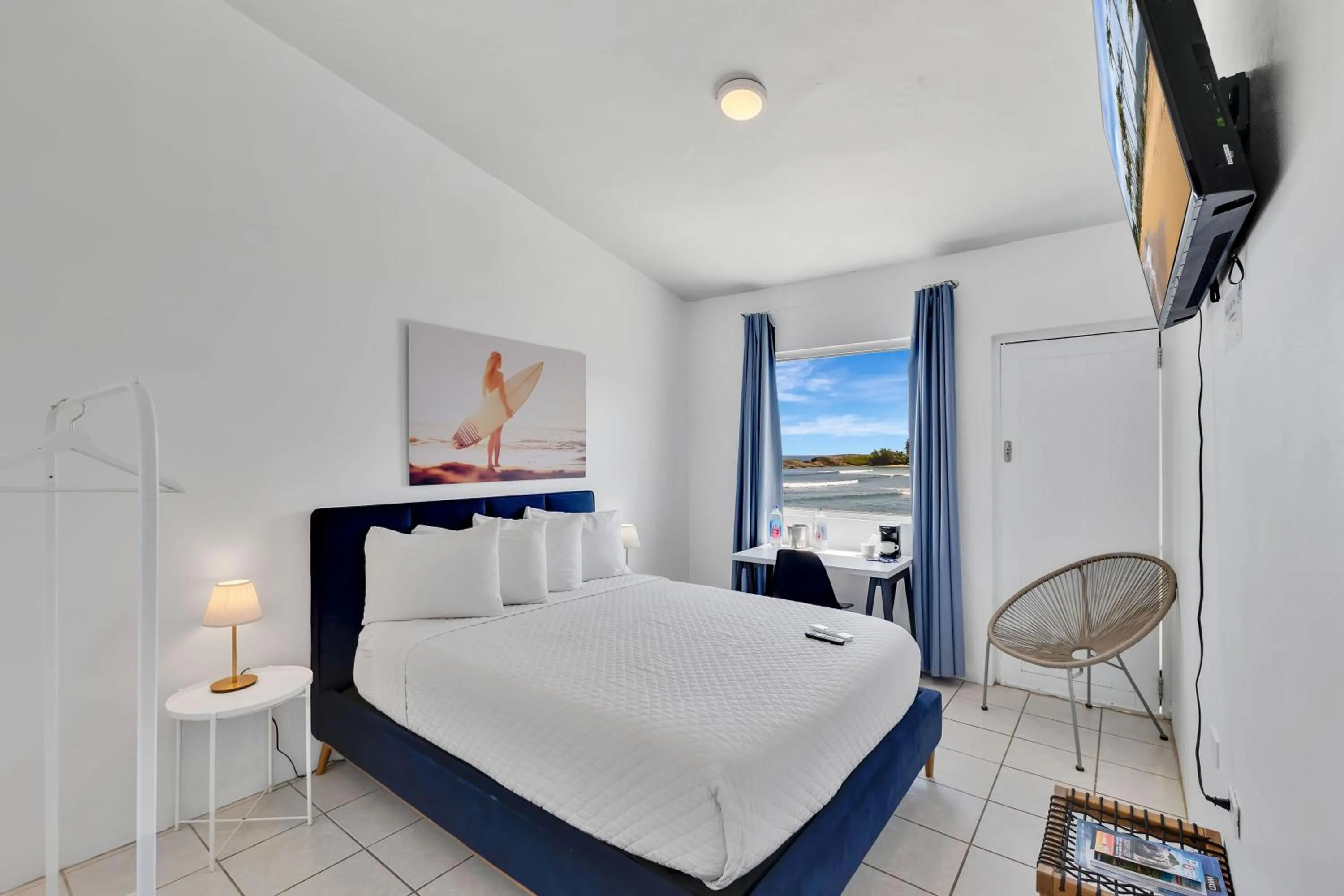 Bed in Bella Surf Inn