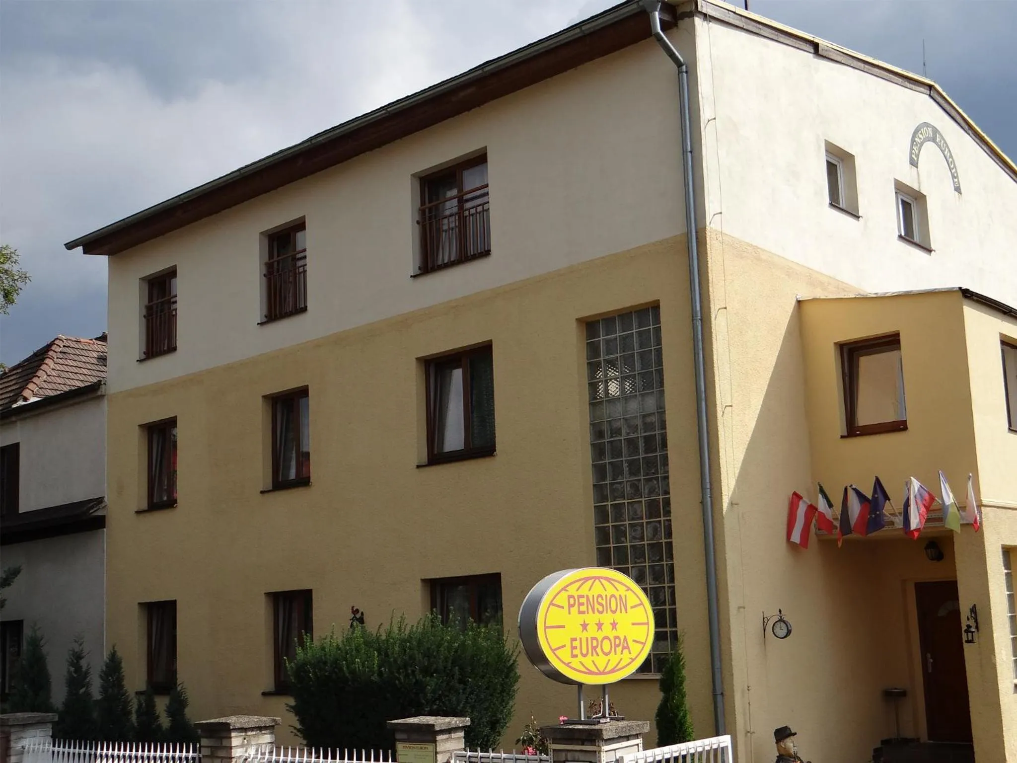 Facade/entrance in Pension Europa