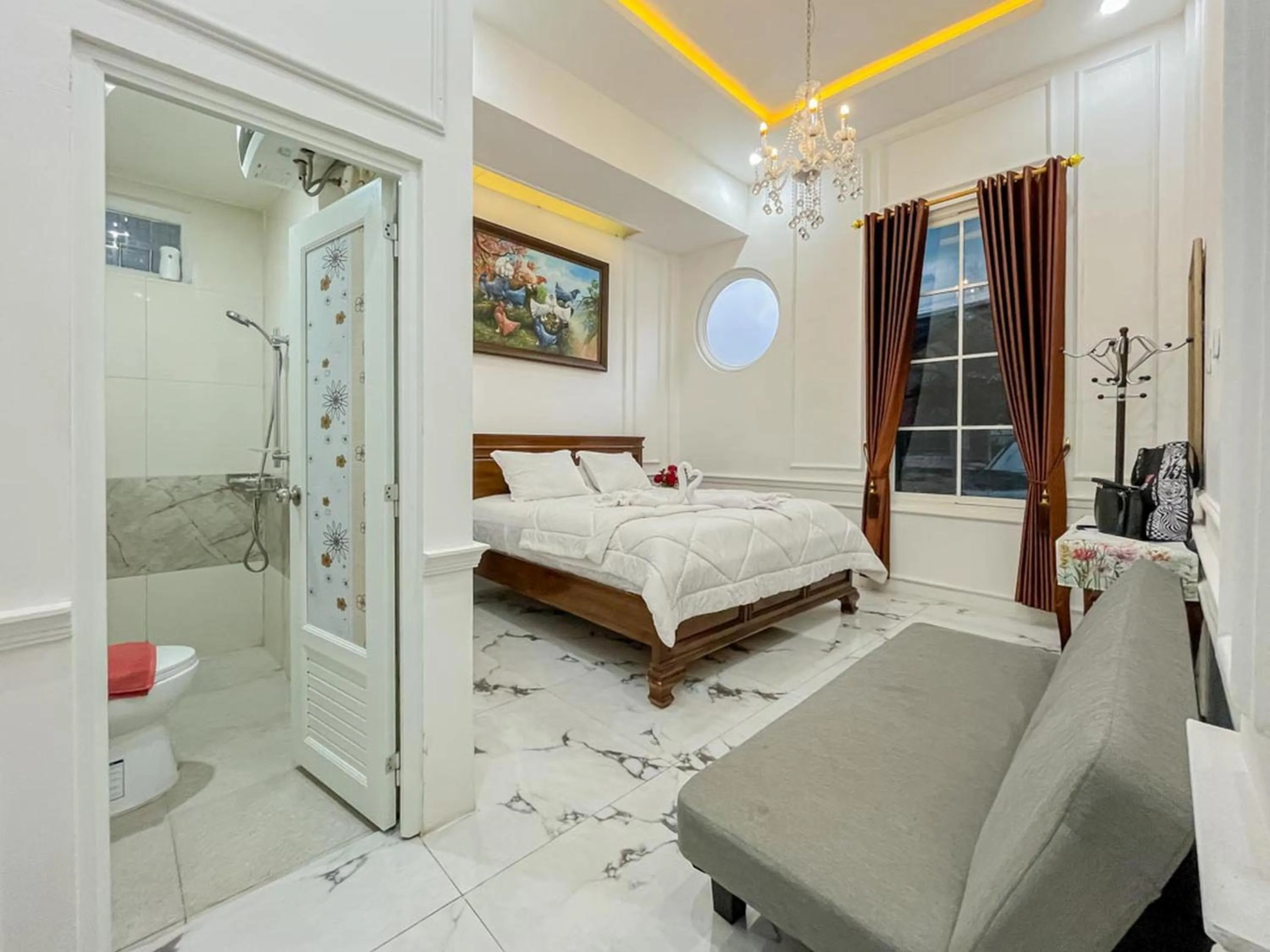 Bedroom in Sakura Guest House by The Lavana