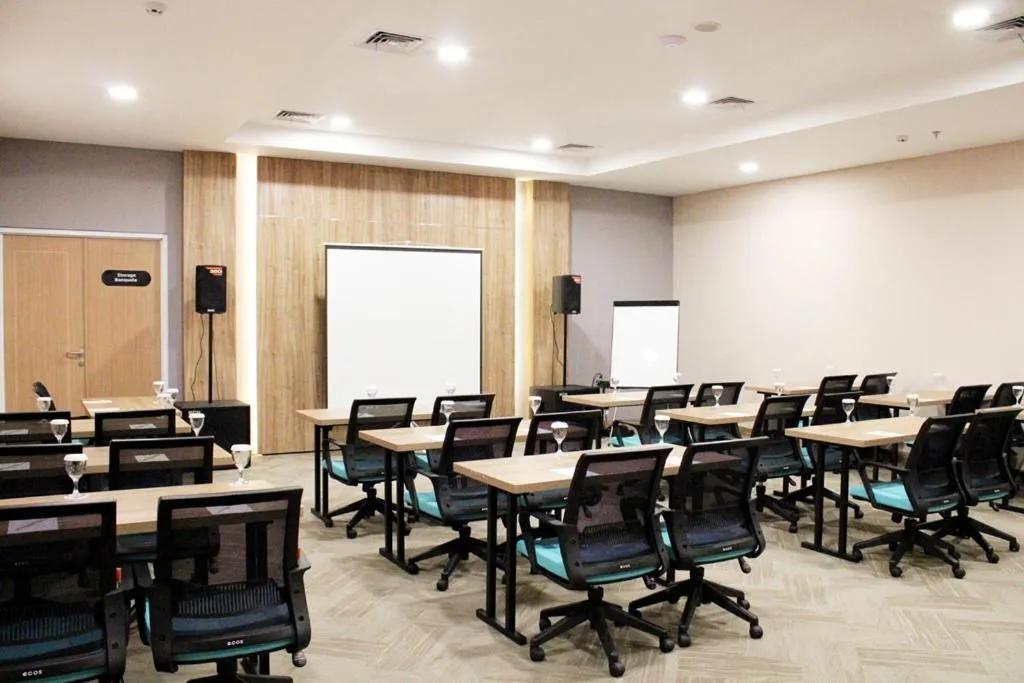Business facilities in Cordia Hotel Banjarmasin - Hotel Dalam Bandara