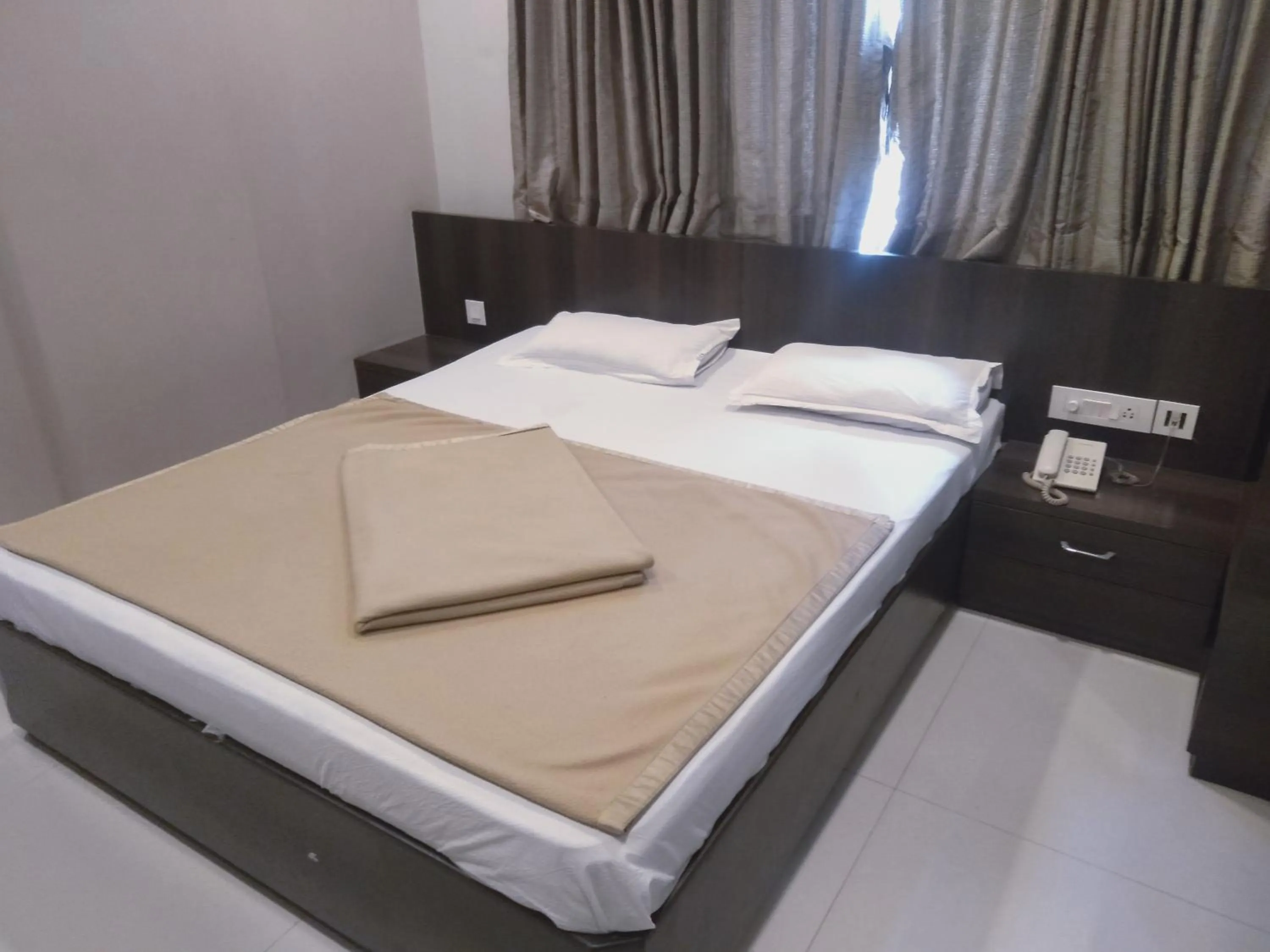 Bed in Sai Heera Residency Shirdi