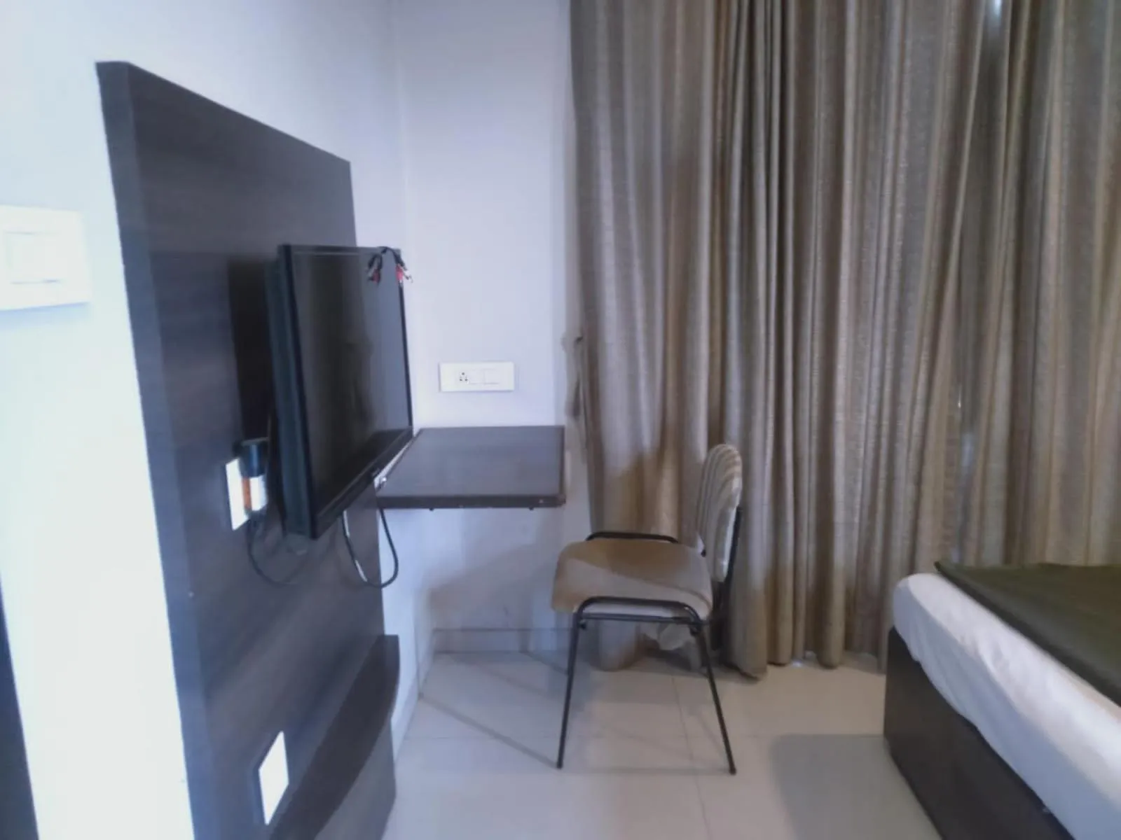 TV and multimedia, Bed in Sai Heera Residency Shirdi