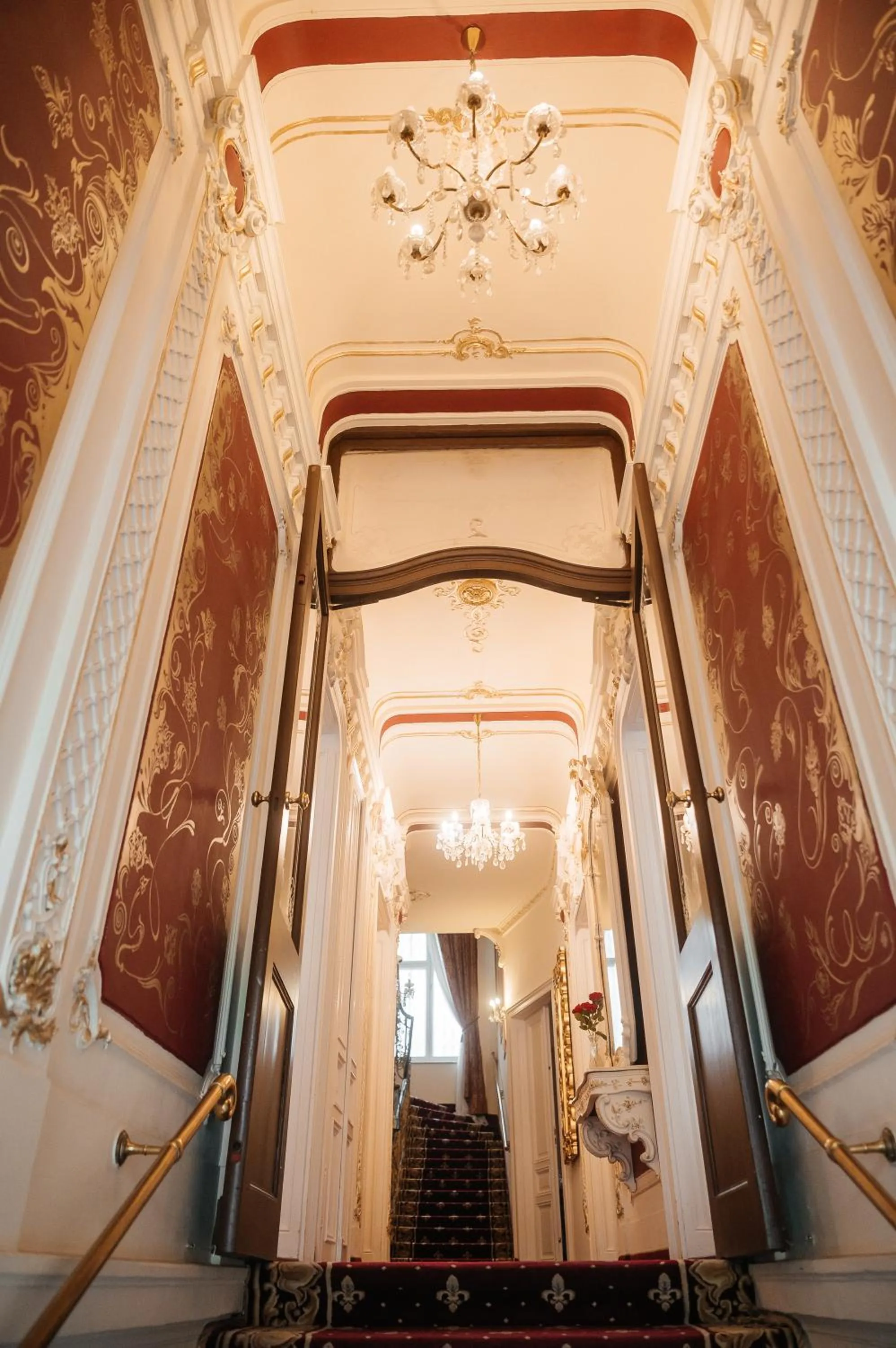 Lobby or reception in Alisa Hotel