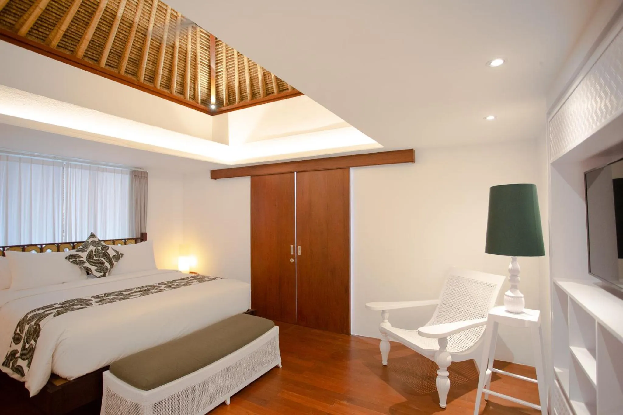 Decorative detail, Bed in Calm Villa