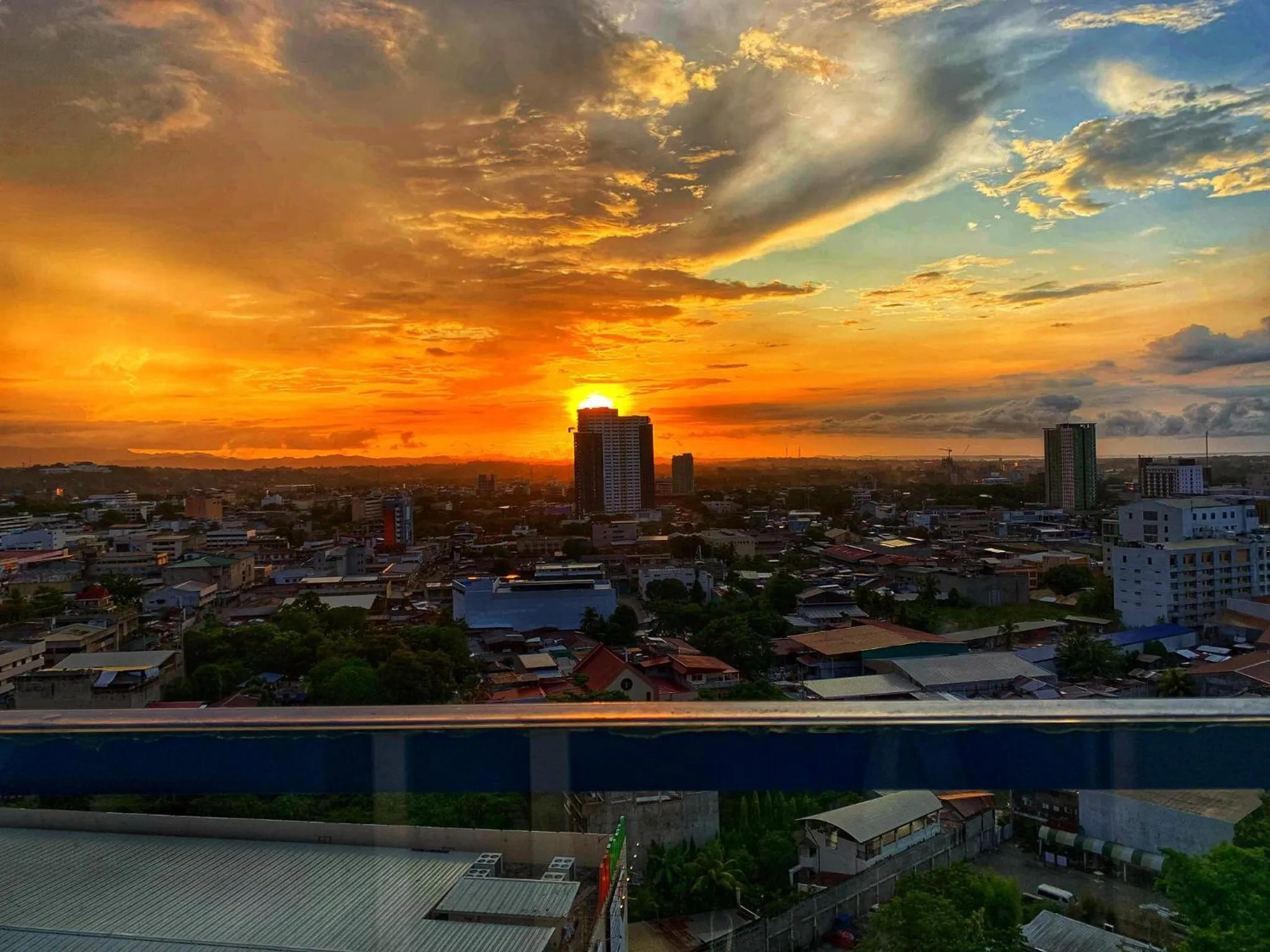 1-Bed - Sleeps 4 with High Rise City View