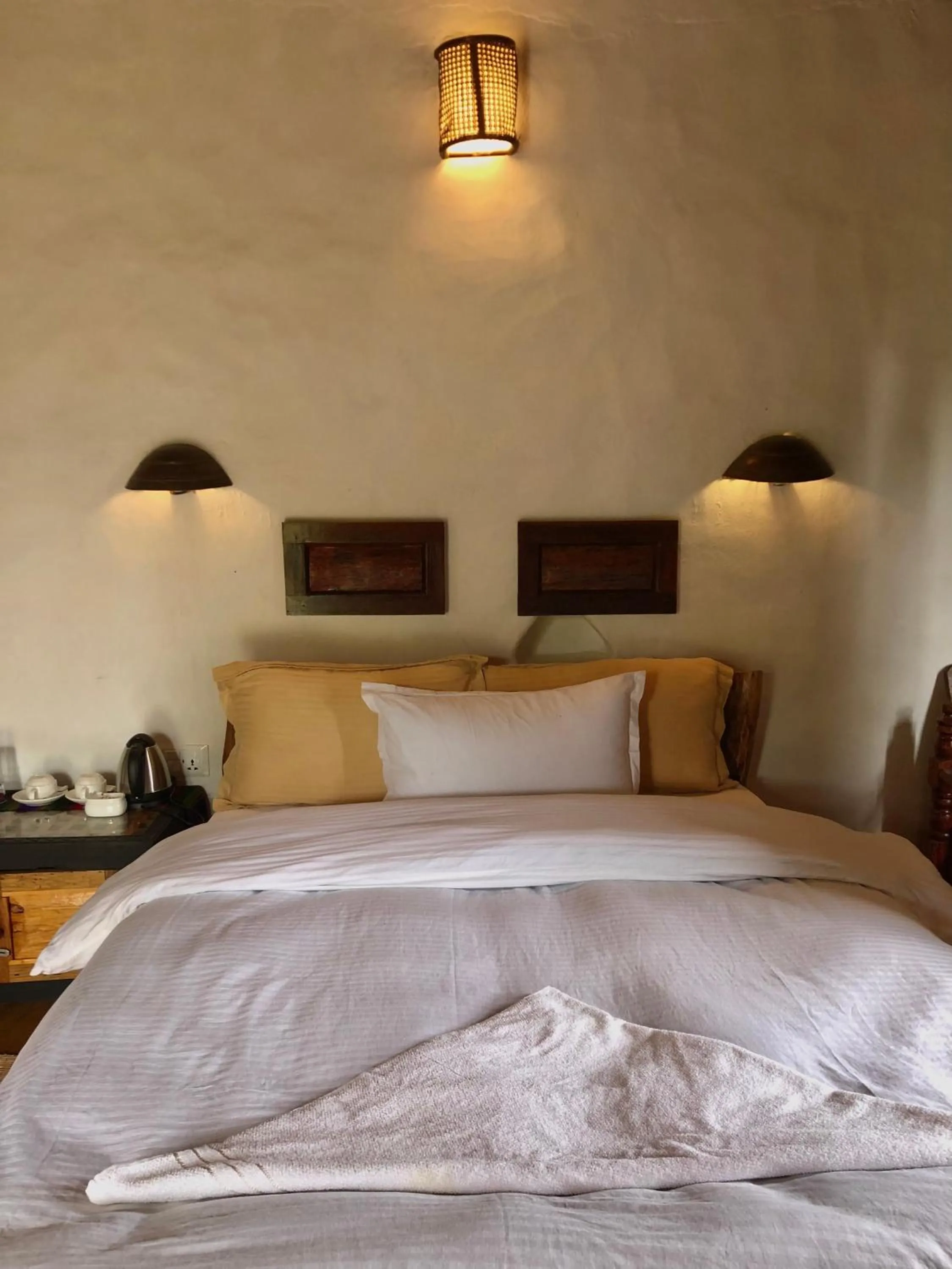 Bed in Bhanjyang Village Lodge