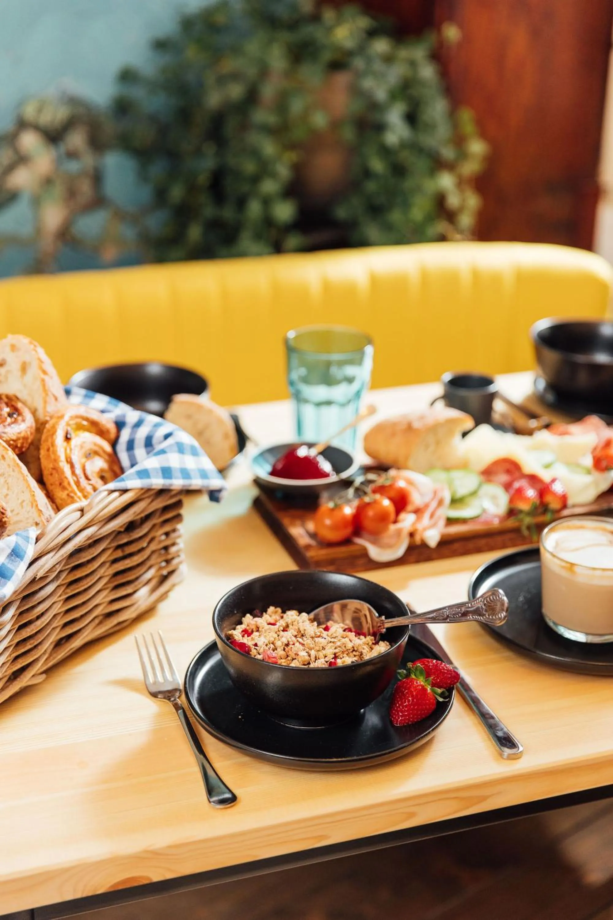 Breakfast in Nana Macs