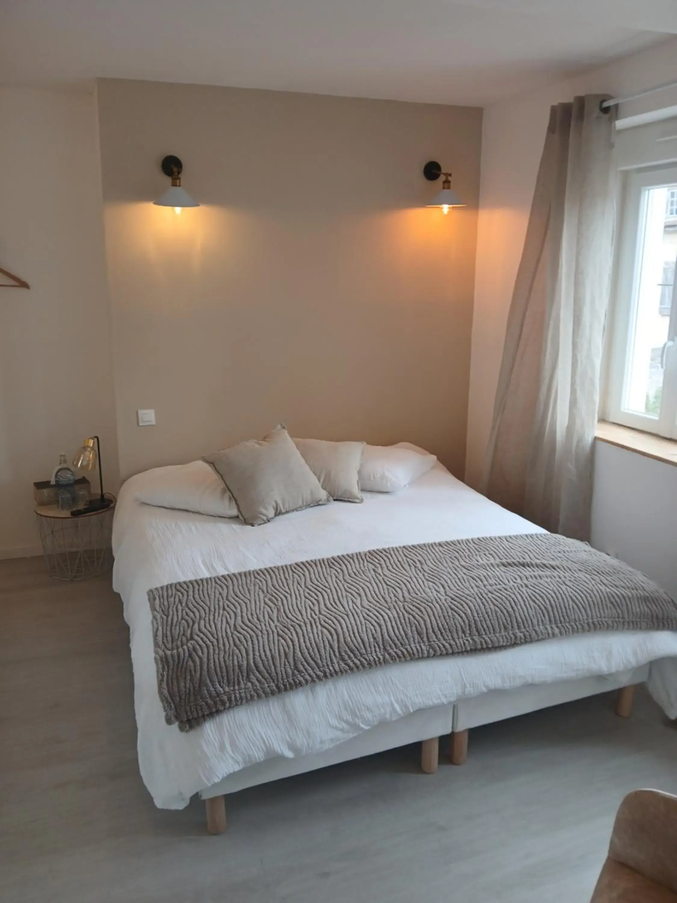 Double Room with Private Bathroom in Chez collette Double Room with Private Bathroom in Chez collette