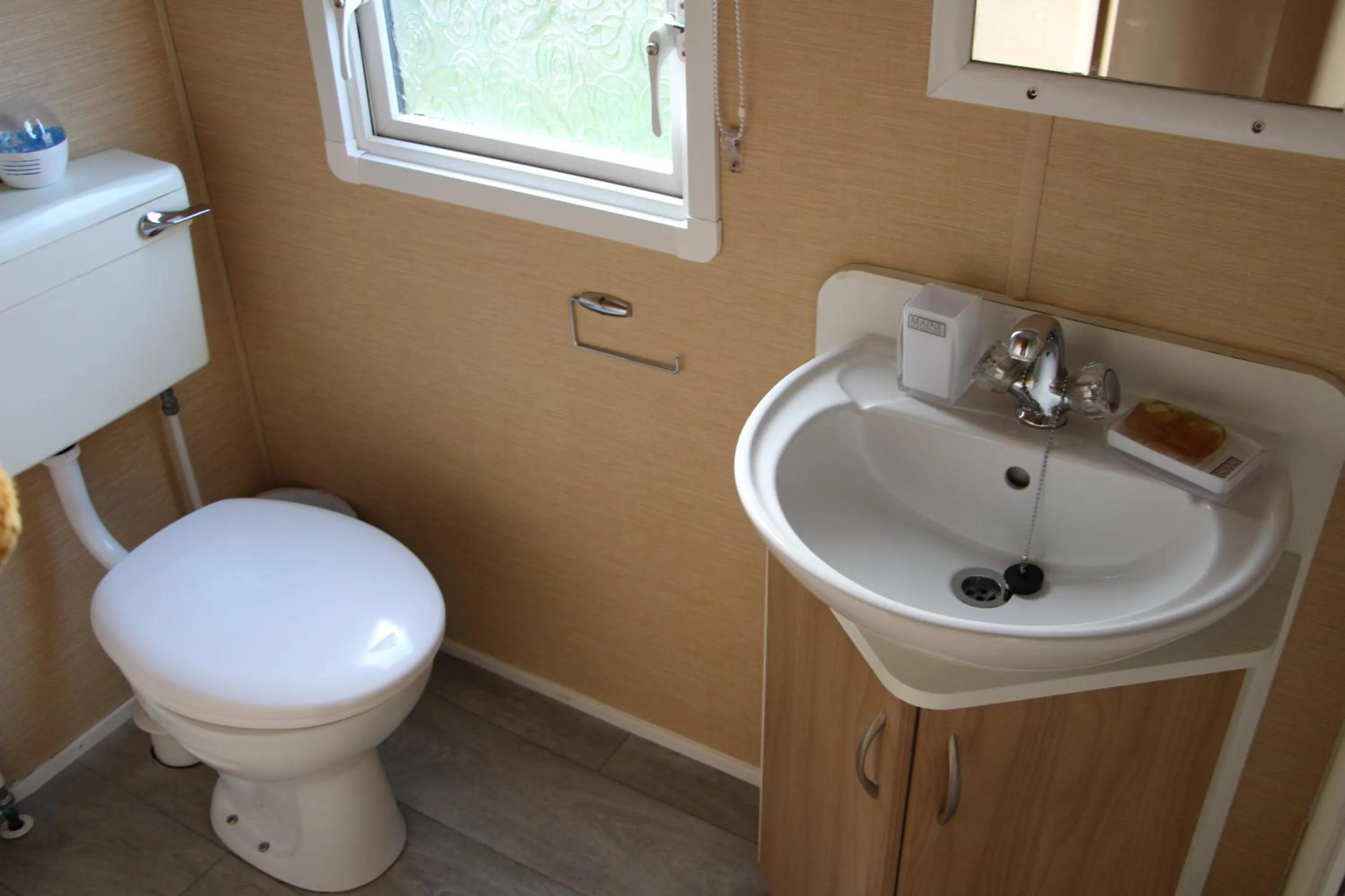 Bathroom in Melorne Farm Guest House