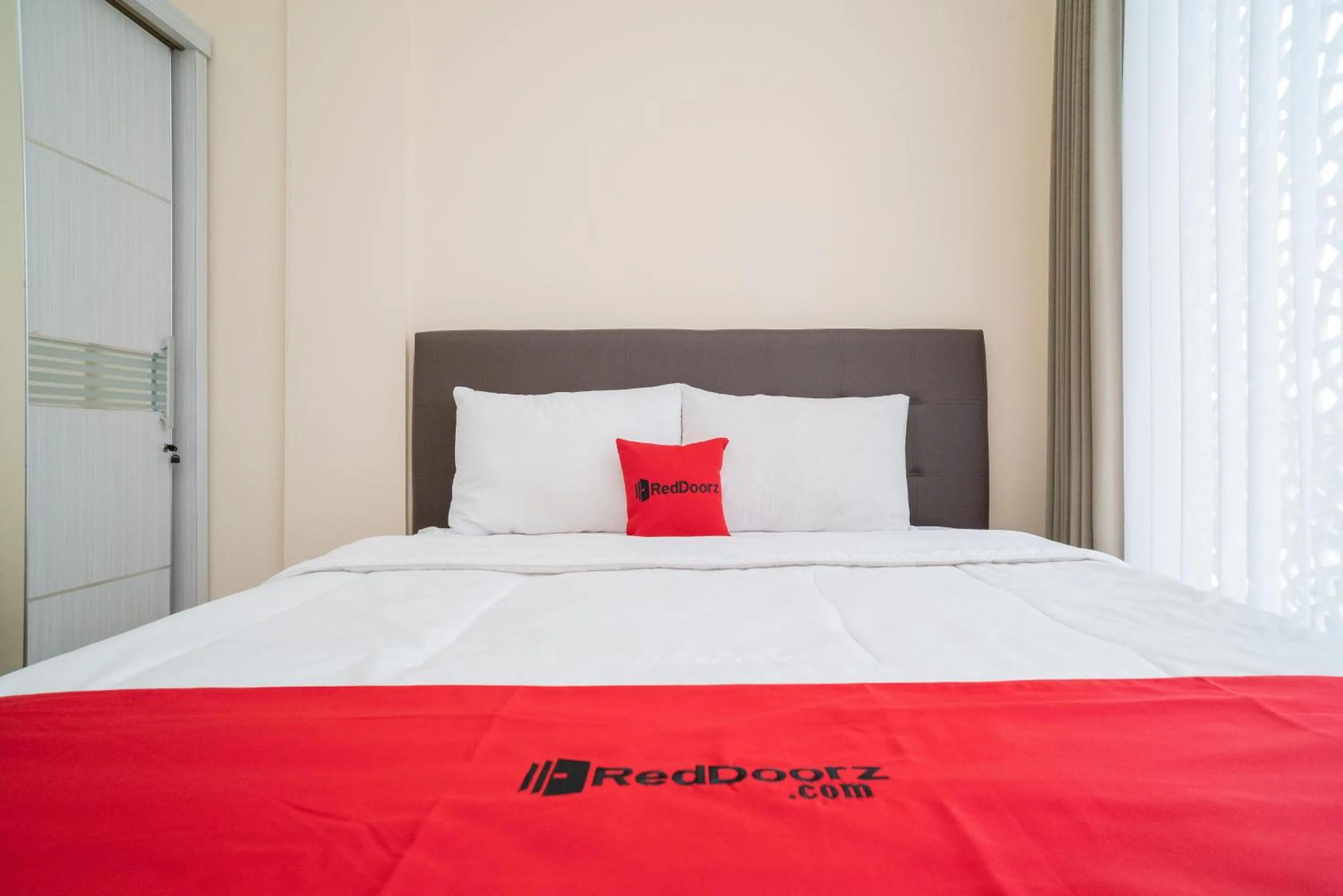 Bed in RedDoorz near ITDC Nusa Dua